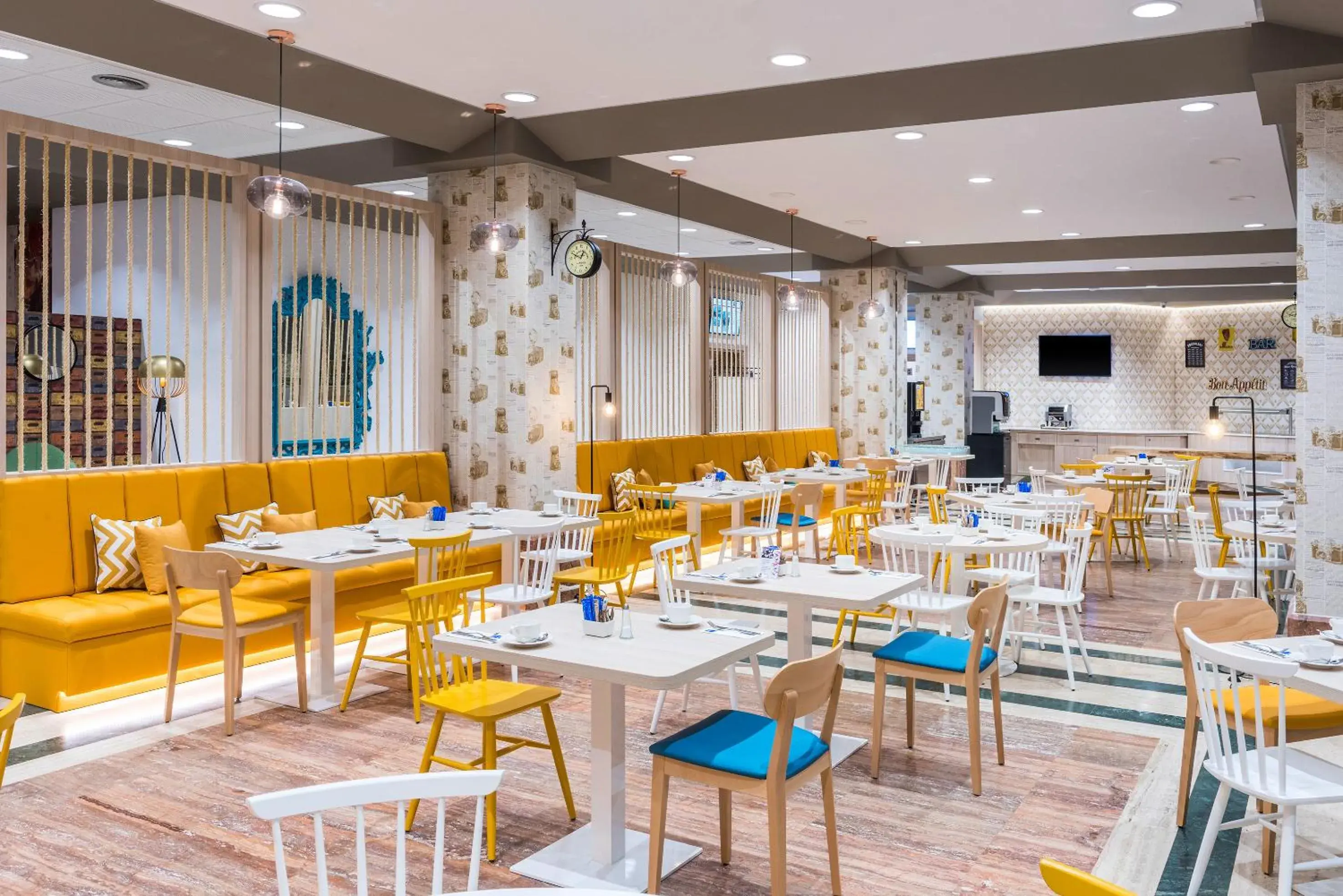 Breakfast in Hotel Guadalajara & Conference Center Affiliated by Meliá Breakfast in Hotel Guadalajara & Conference Center Affiliated by Meliá