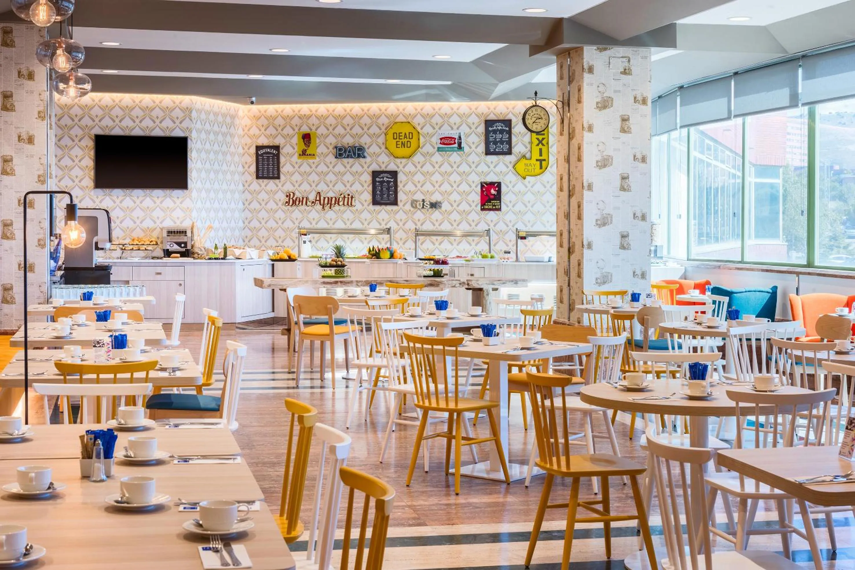 Breakfast in Hotel Guadalajara & Conference Center Affiliated by Meliá