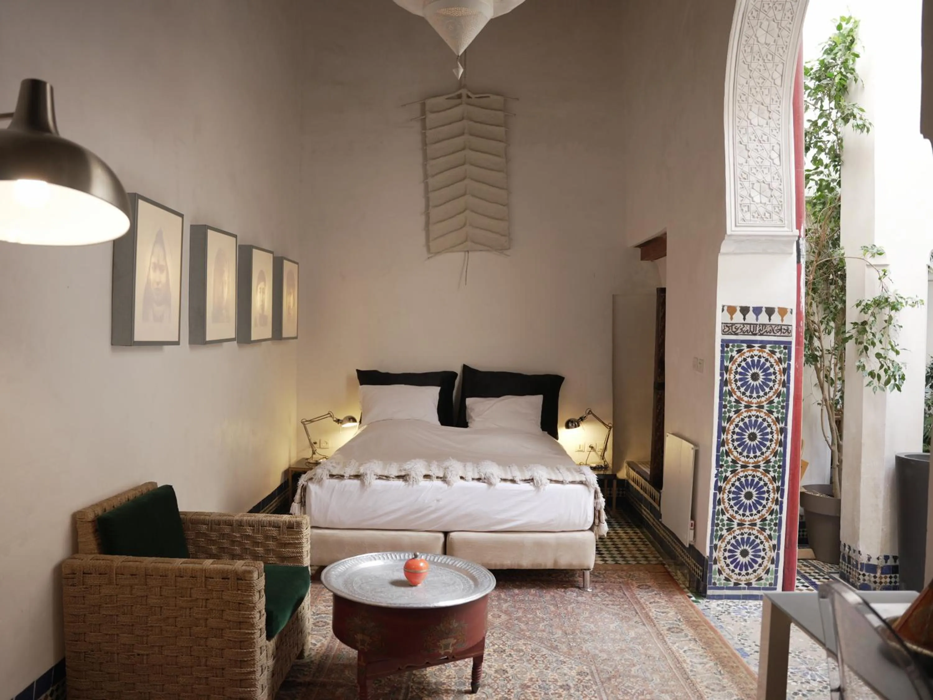 Photo of the whole room, Bed in Dar 7 Louyat