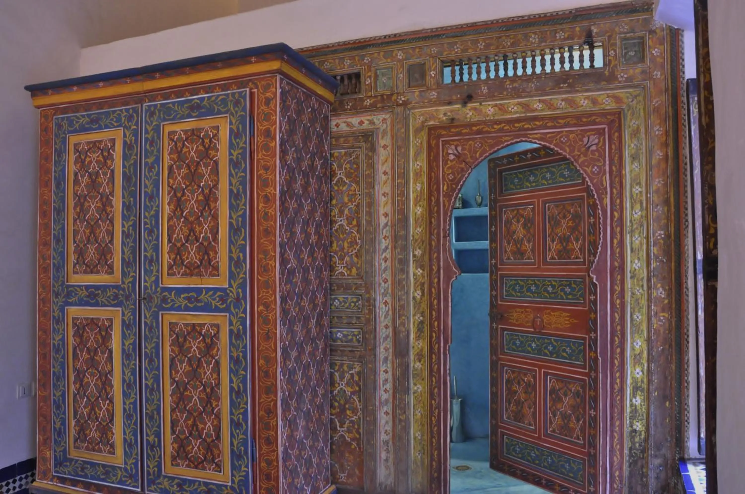 Decorative detail in Dar 7 Louyat