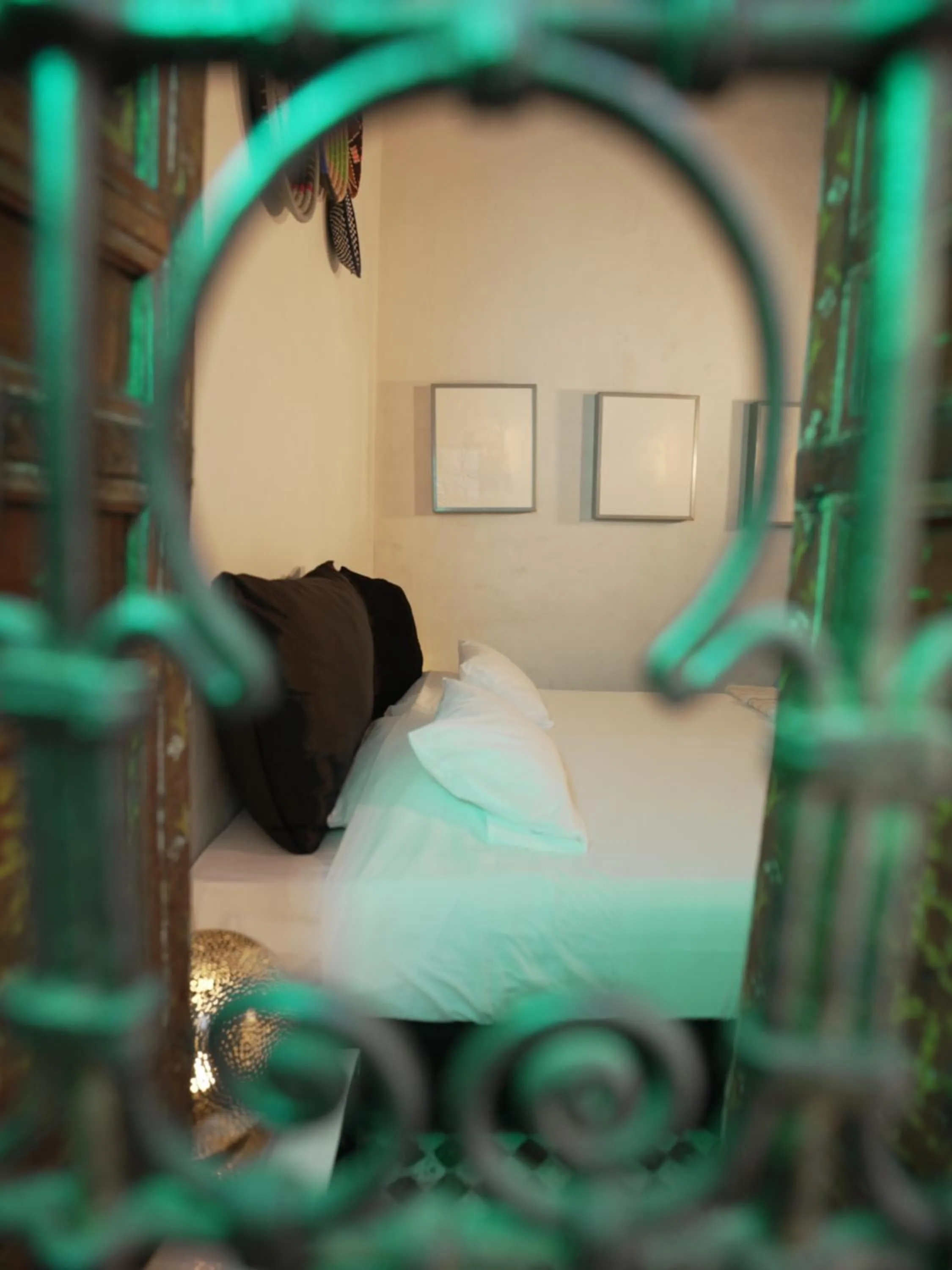 Photo of the whole room, Bed in Dar 7 Louyat