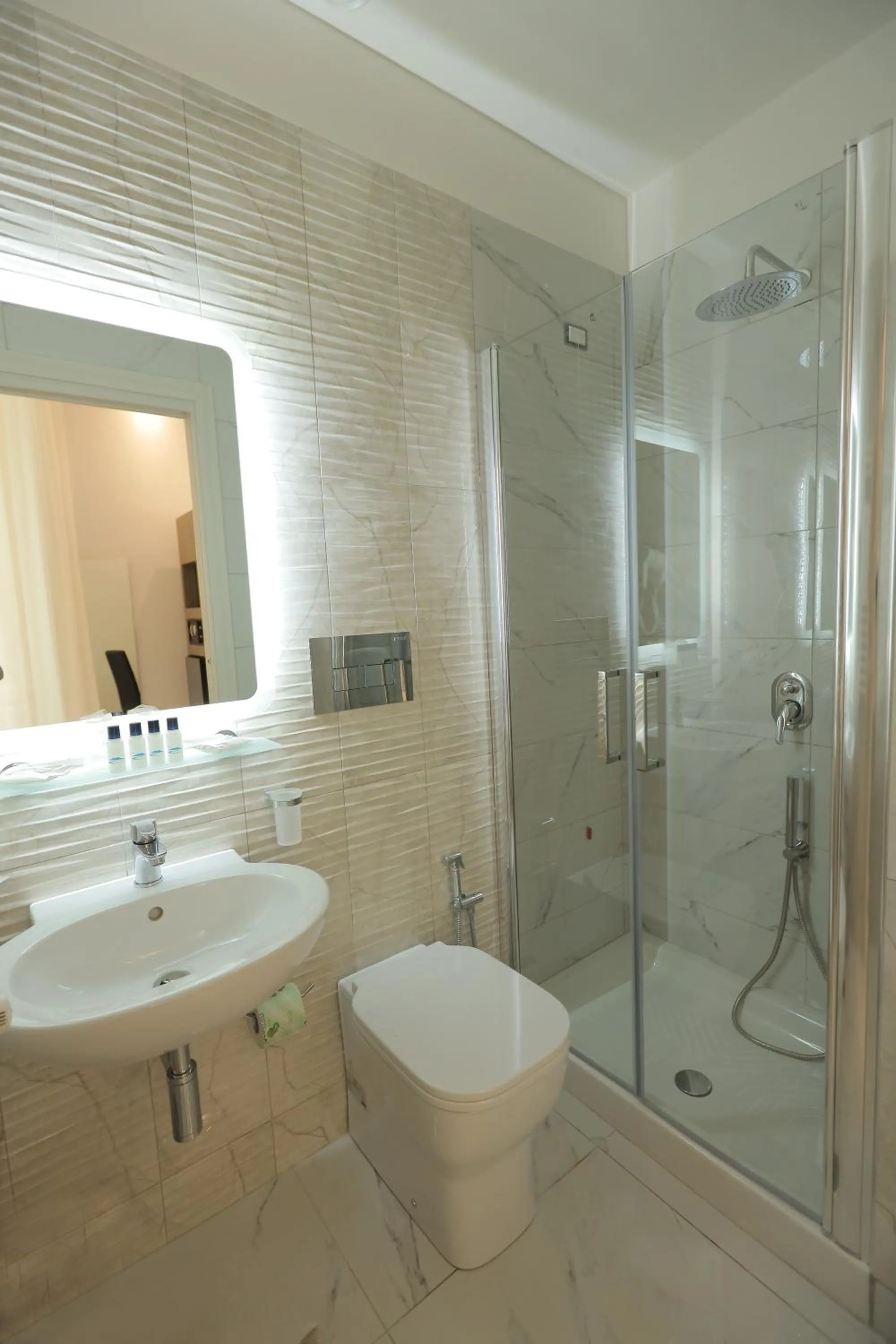 Bathroom in Napoli Suite