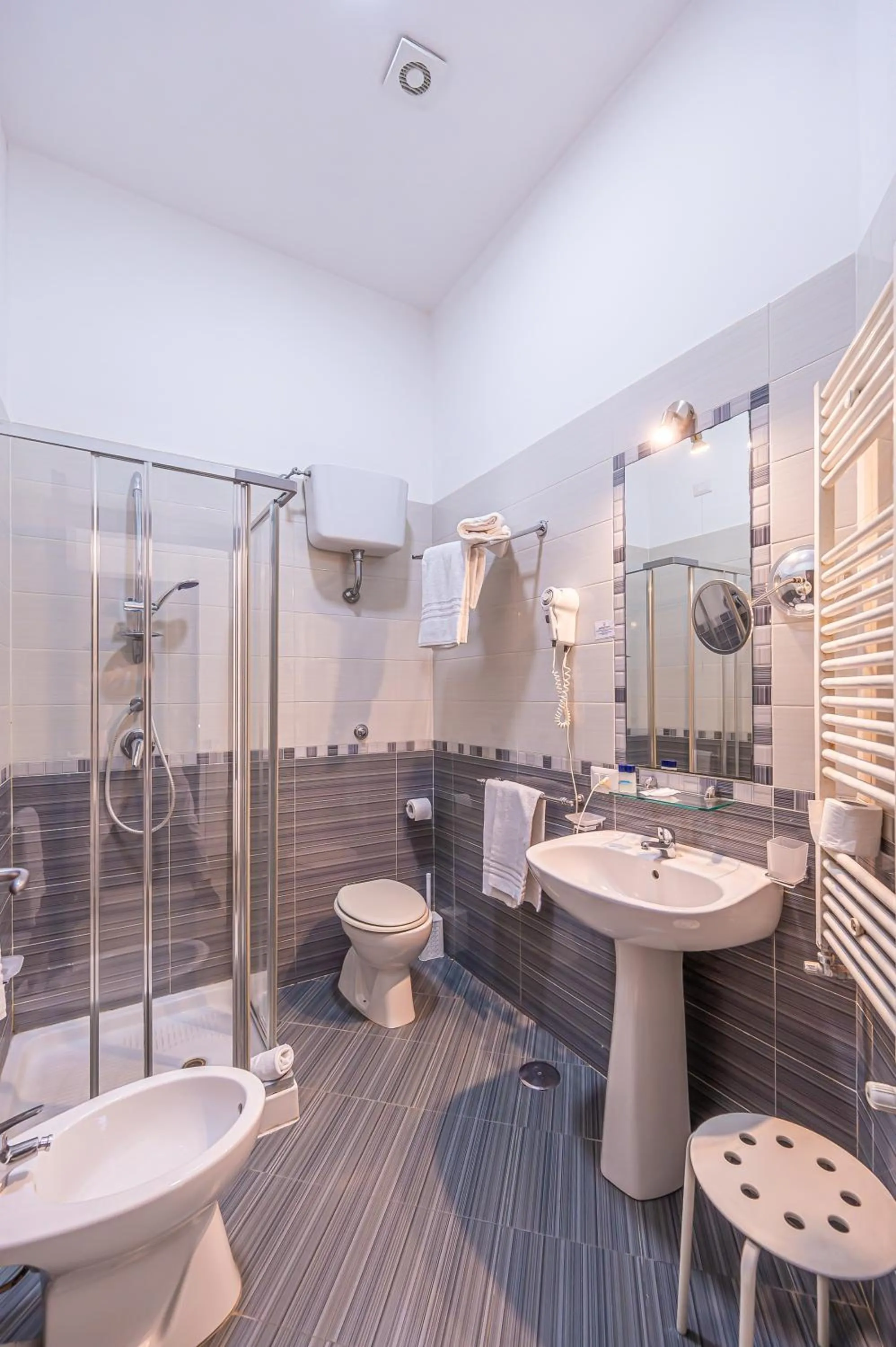 Bathroom in Napoli Suite
