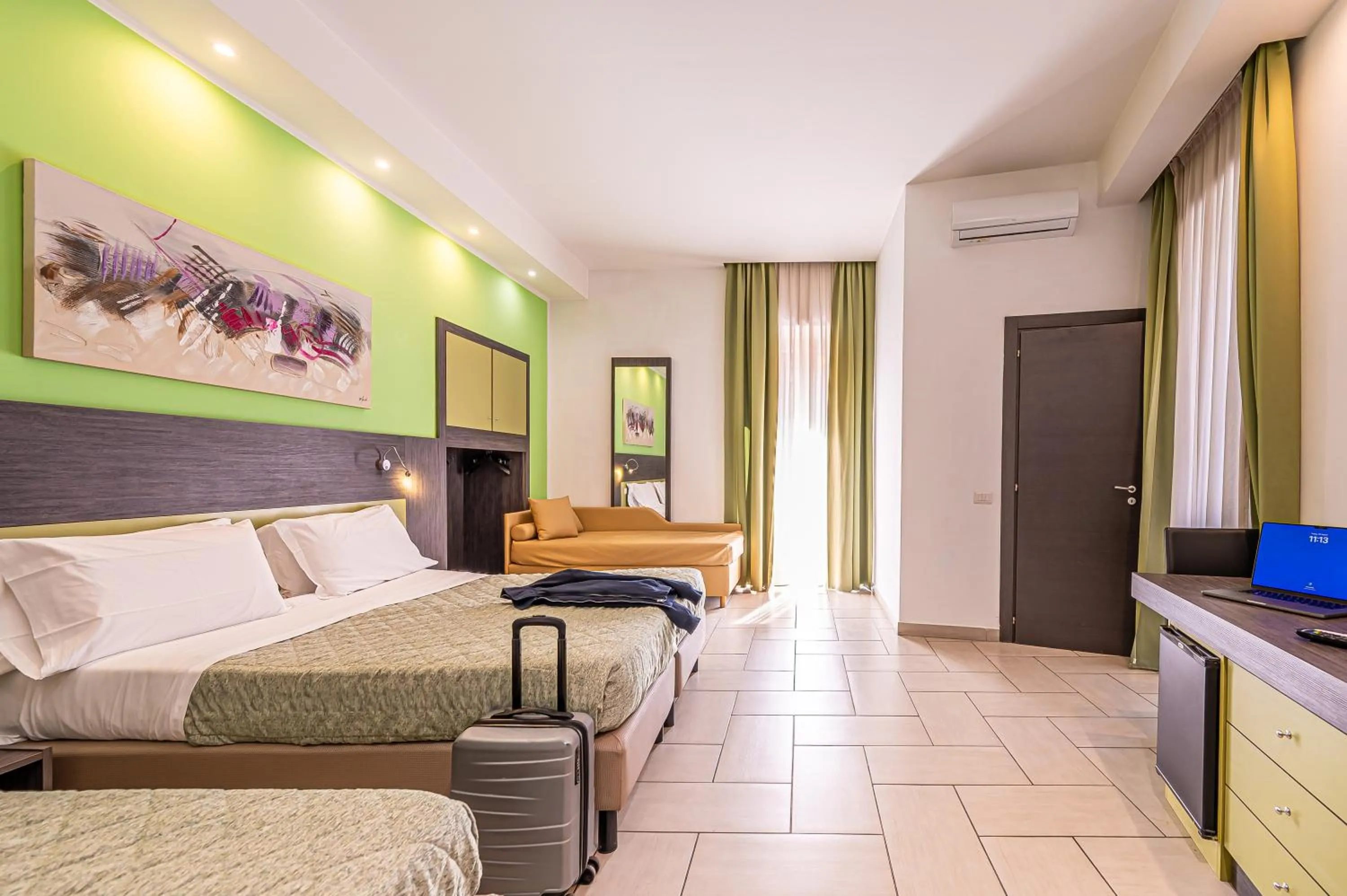 Bed in Napoli Suite