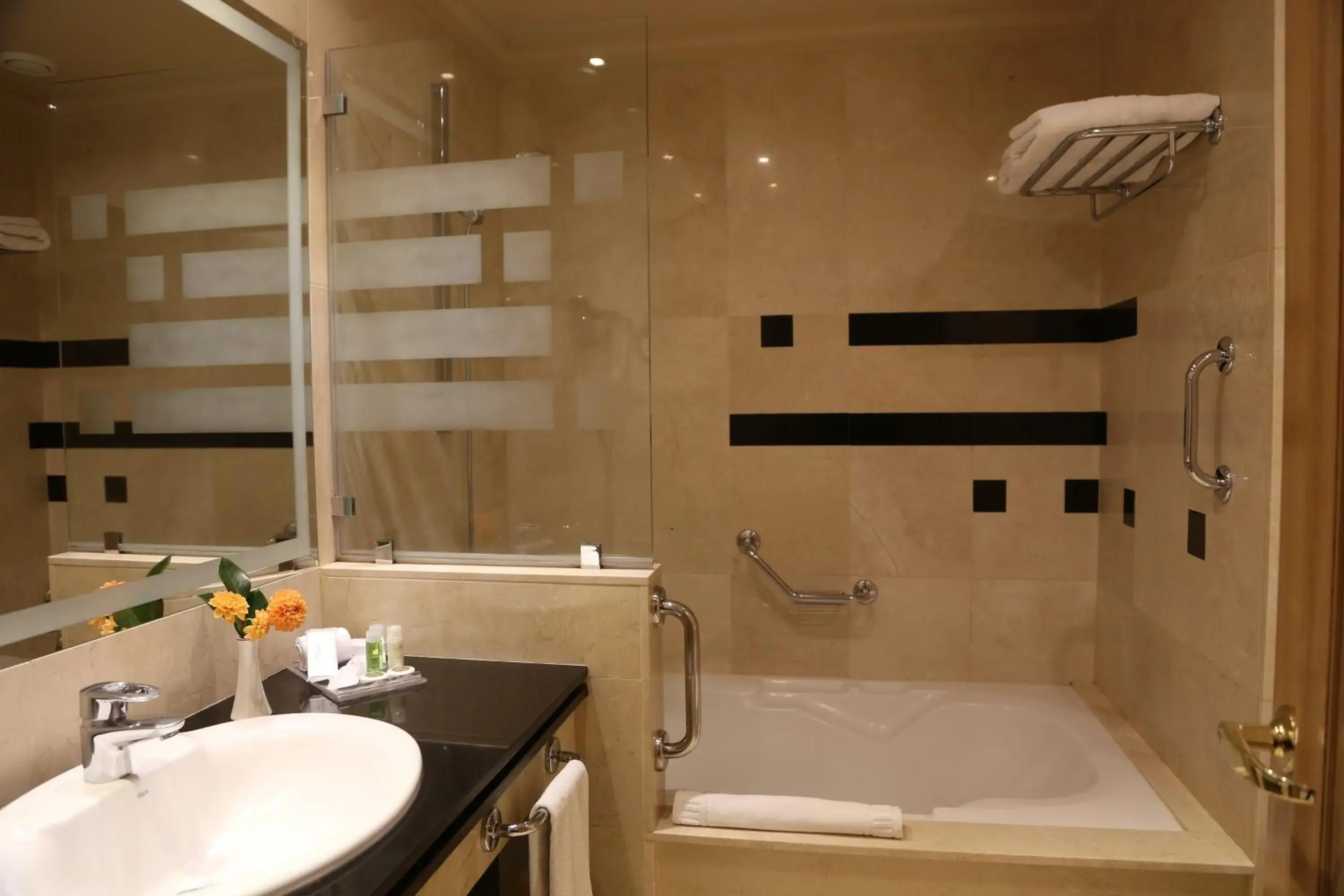 Bathroom in Gran Hotel Los Abetos Bathroom in Gran Hotel Los Abetos