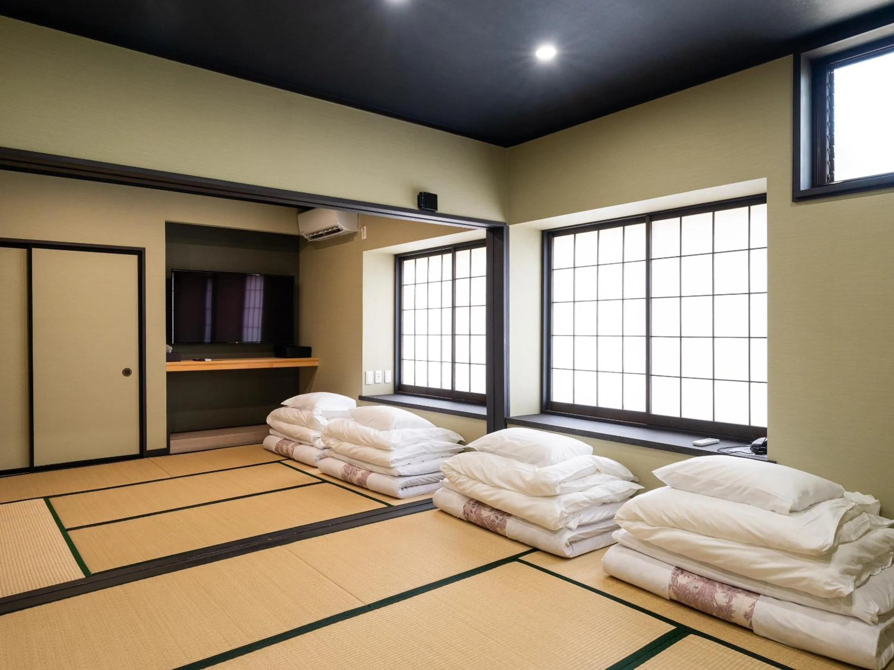 Photo of the whole room in SUIHOUEN