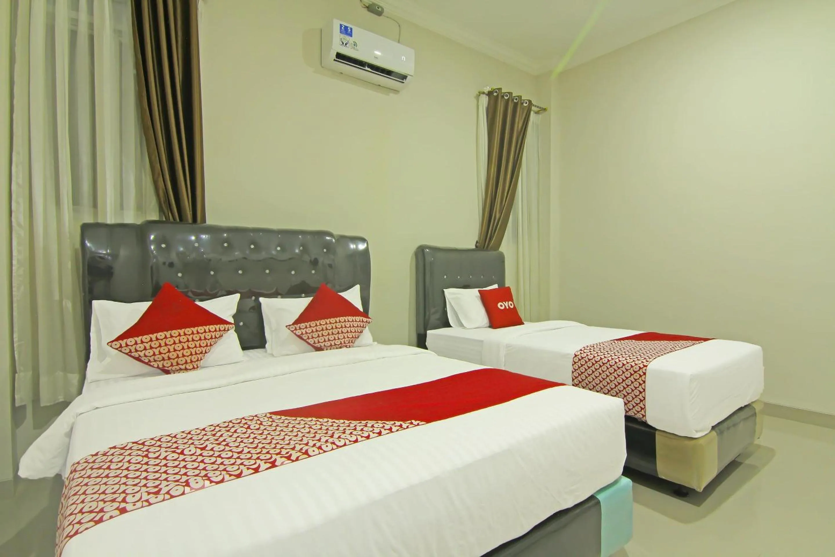 Bedroom, Bed in Danceneter Padang formerly Utama Residence