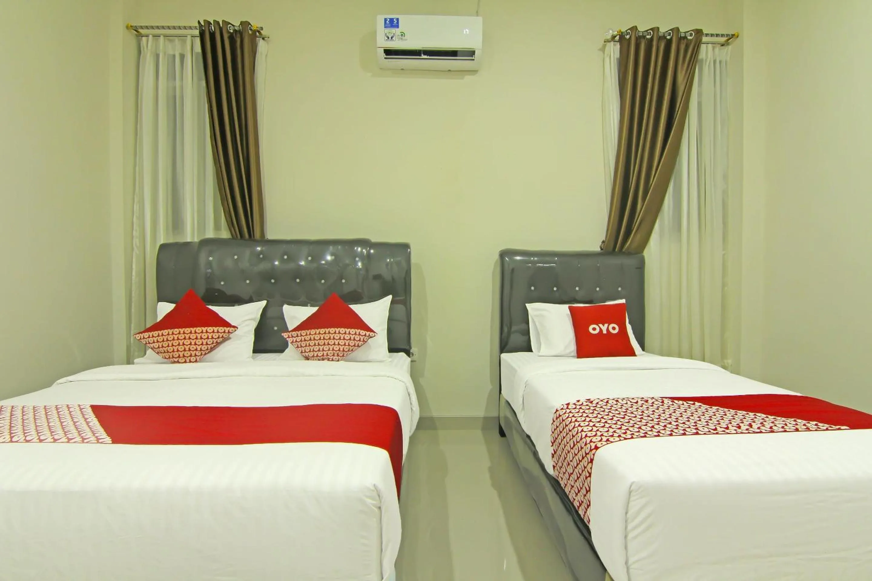 Bedroom, Bed in Danceneter Padang formerly Utama Residence