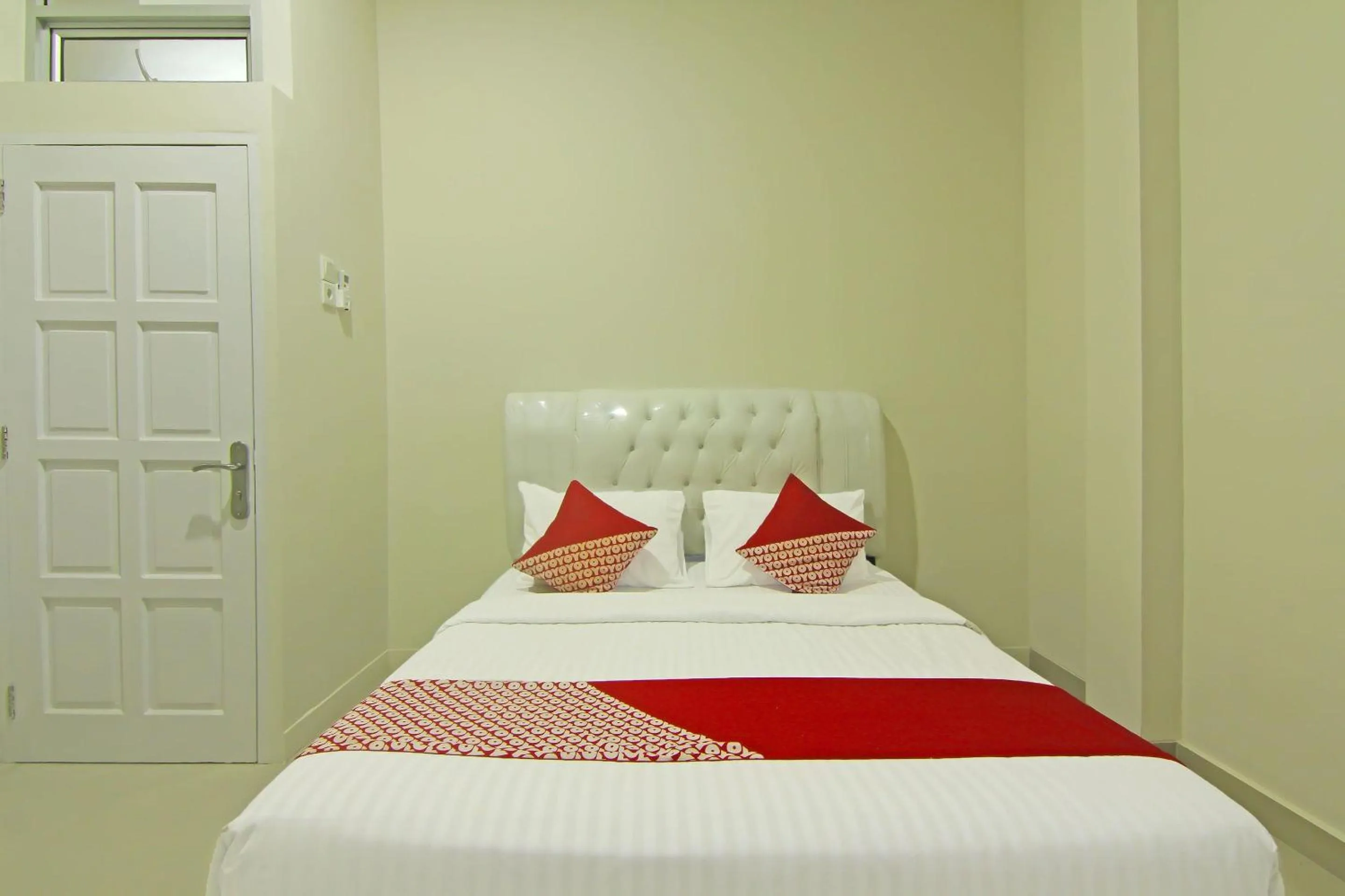 Bedroom, Bed in Danceneter Padang formerly Utama Residence