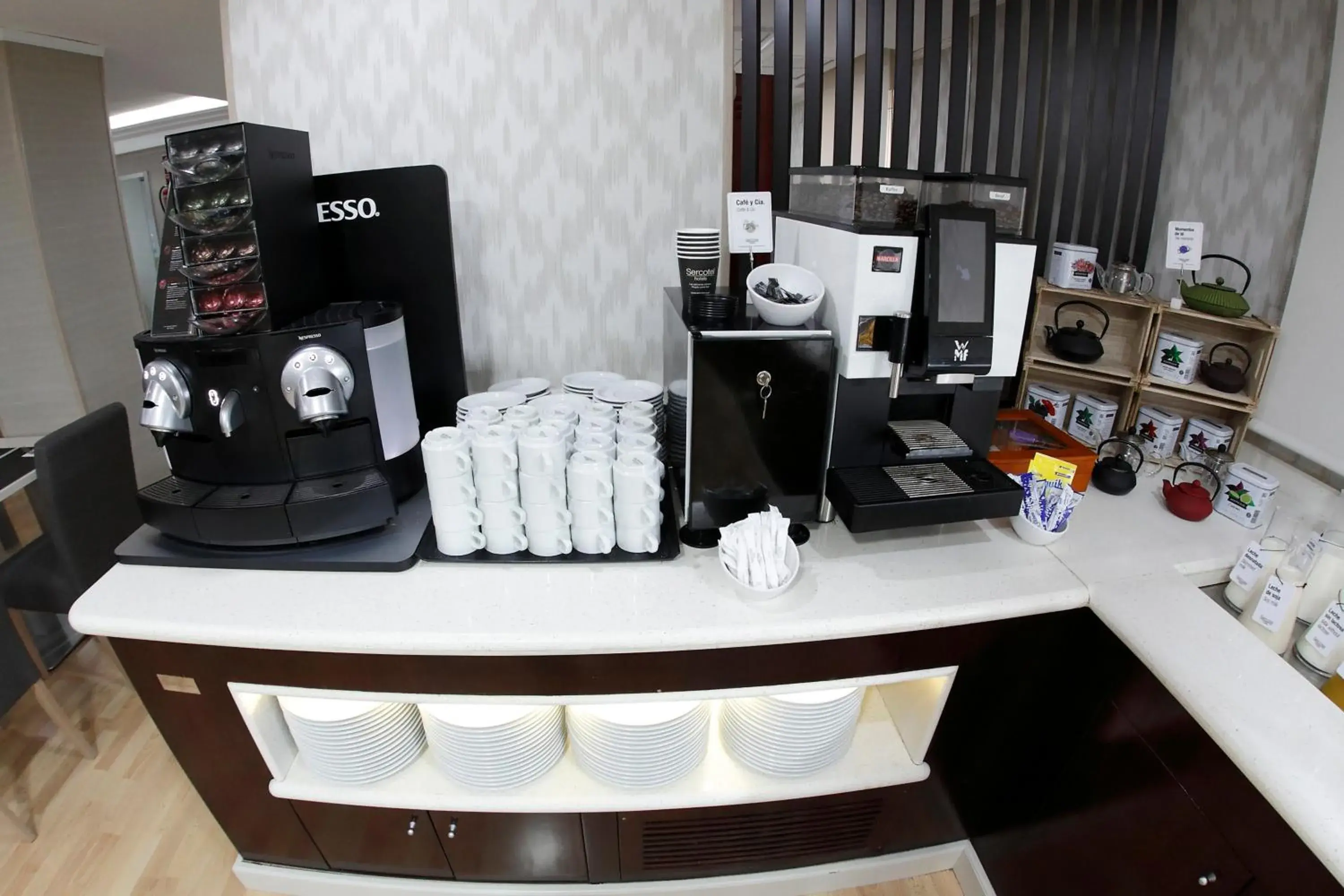 Buffet breakfast in Sercotel Carlos III Buffet breakfast in Sercotel Carlos III