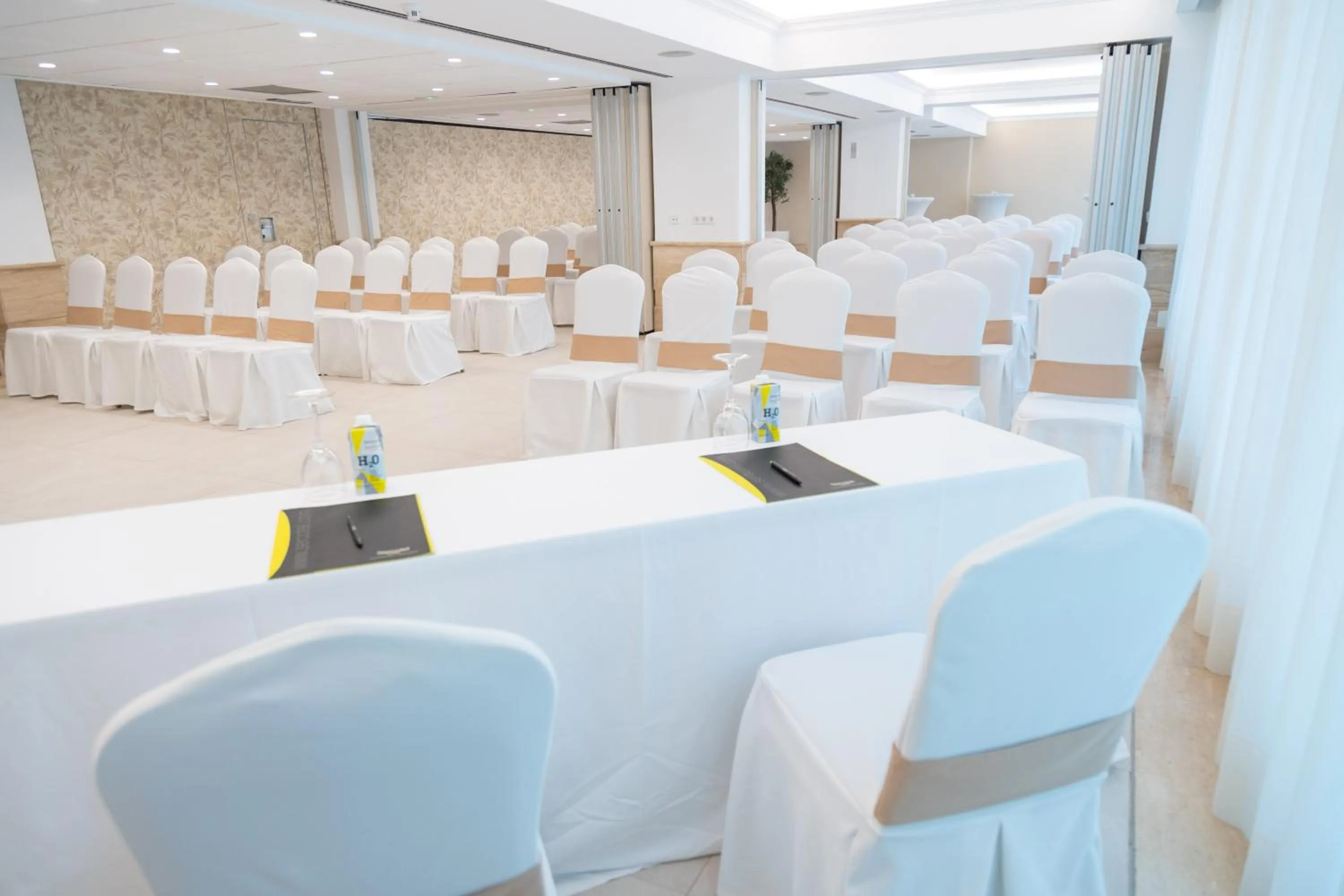 Meeting/conference room in Sercotel Carlos III