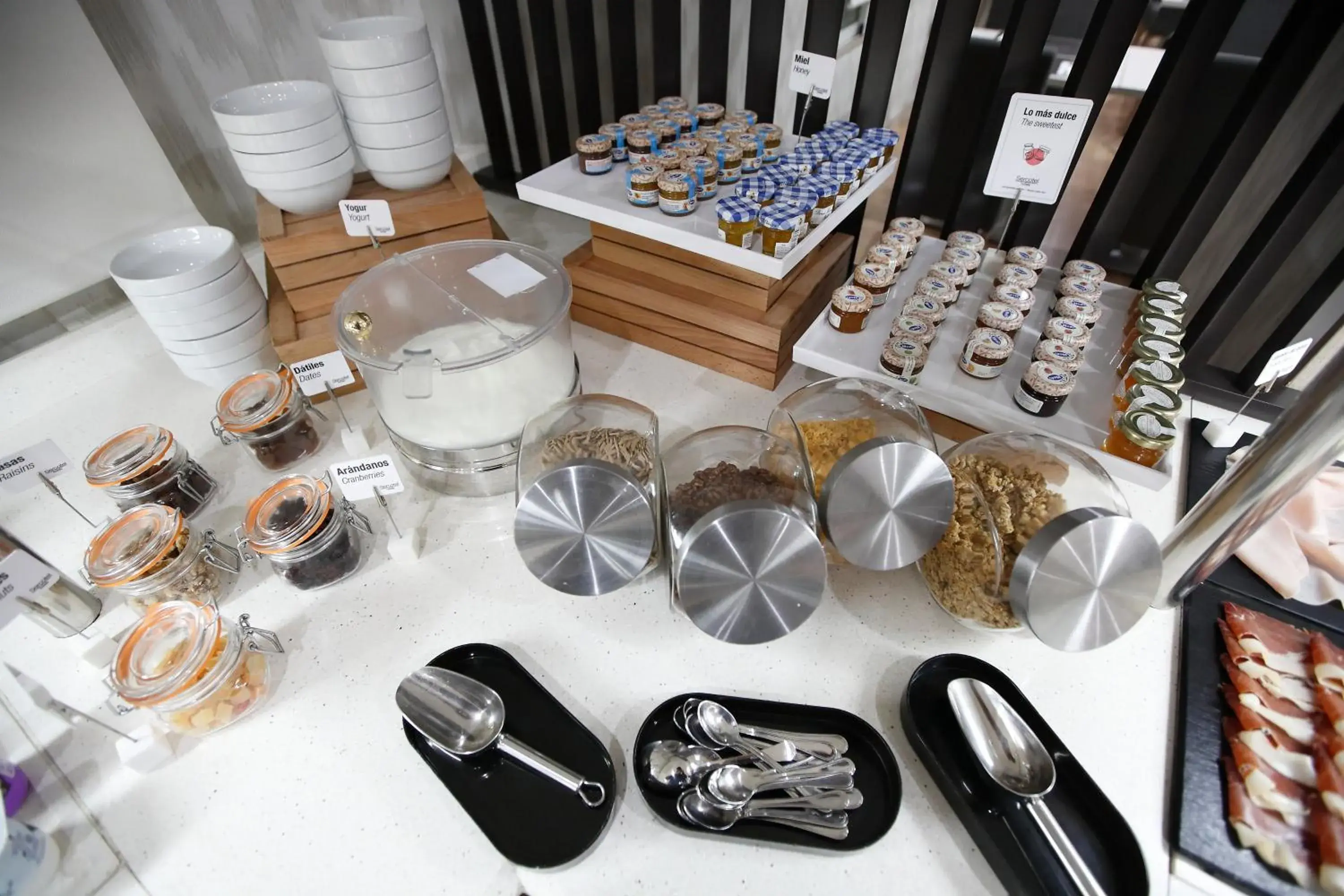 Buffet breakfast in Sercotel Carlos III Buffet breakfast in Sercotel Carlos III