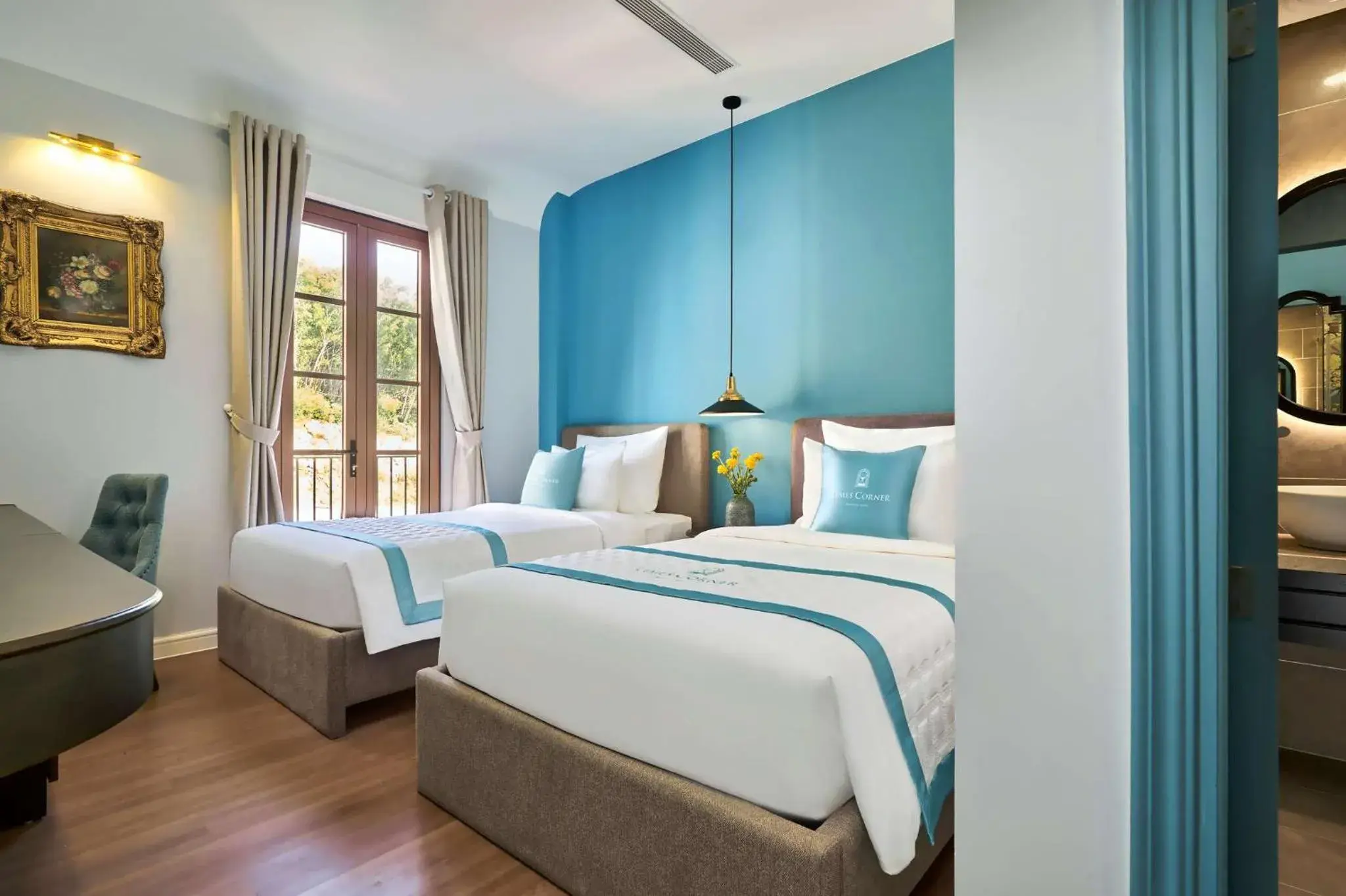 Standard Double or Twin Room in Times Corner Sorrento Hotel - Complimentary Sunset Town Tour 4pm to 5pm everyday Standard Double or Twin Room in Times Corner Sorrento Hotel - Complimentary Sunset Town Tour 4pm to 5pm everyday
