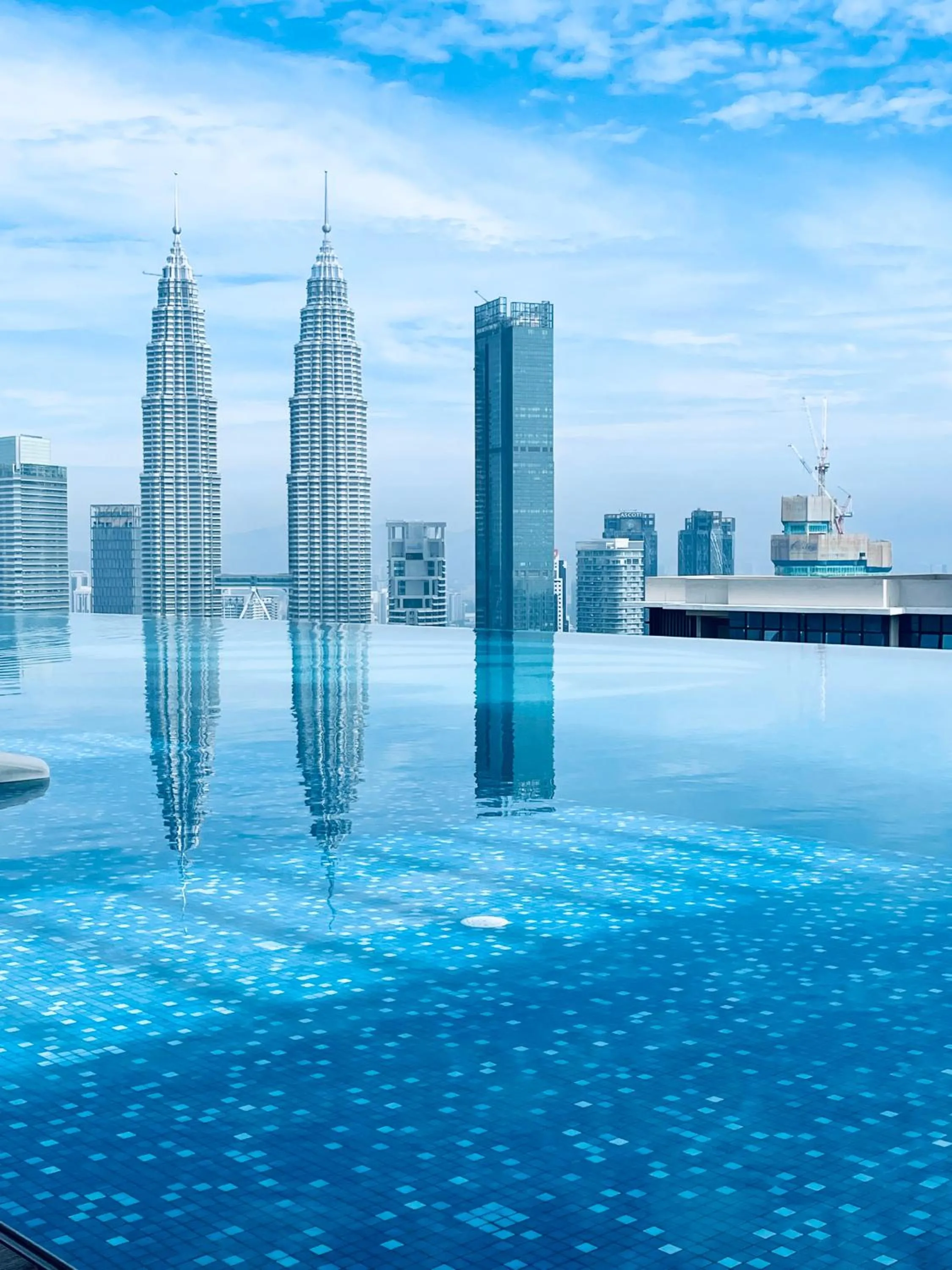 Swimming pool in Eaton residences KLCC m@h