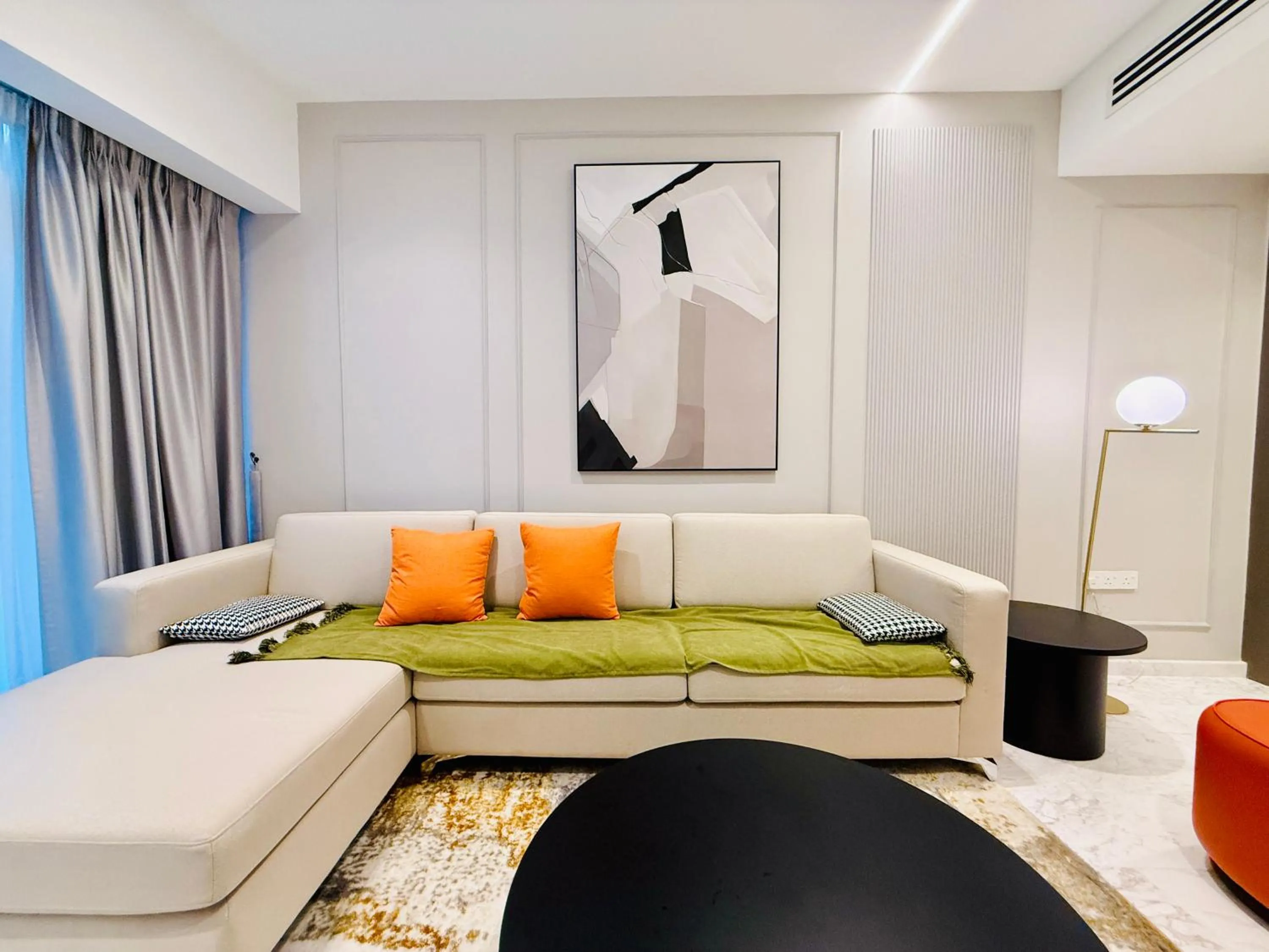 Eaton residences KLCC m@h