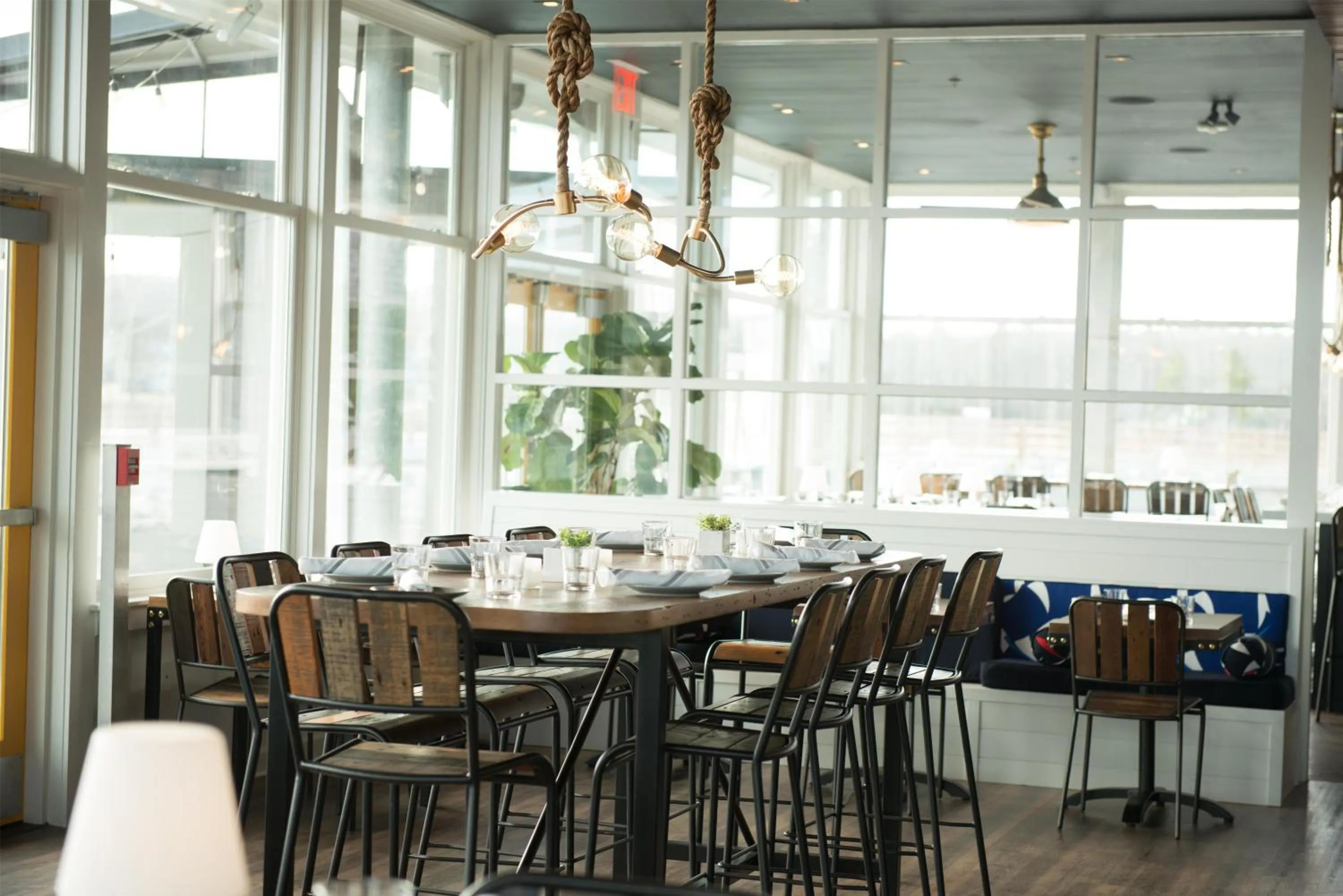 Restaurant/places to eat in The Boathouse