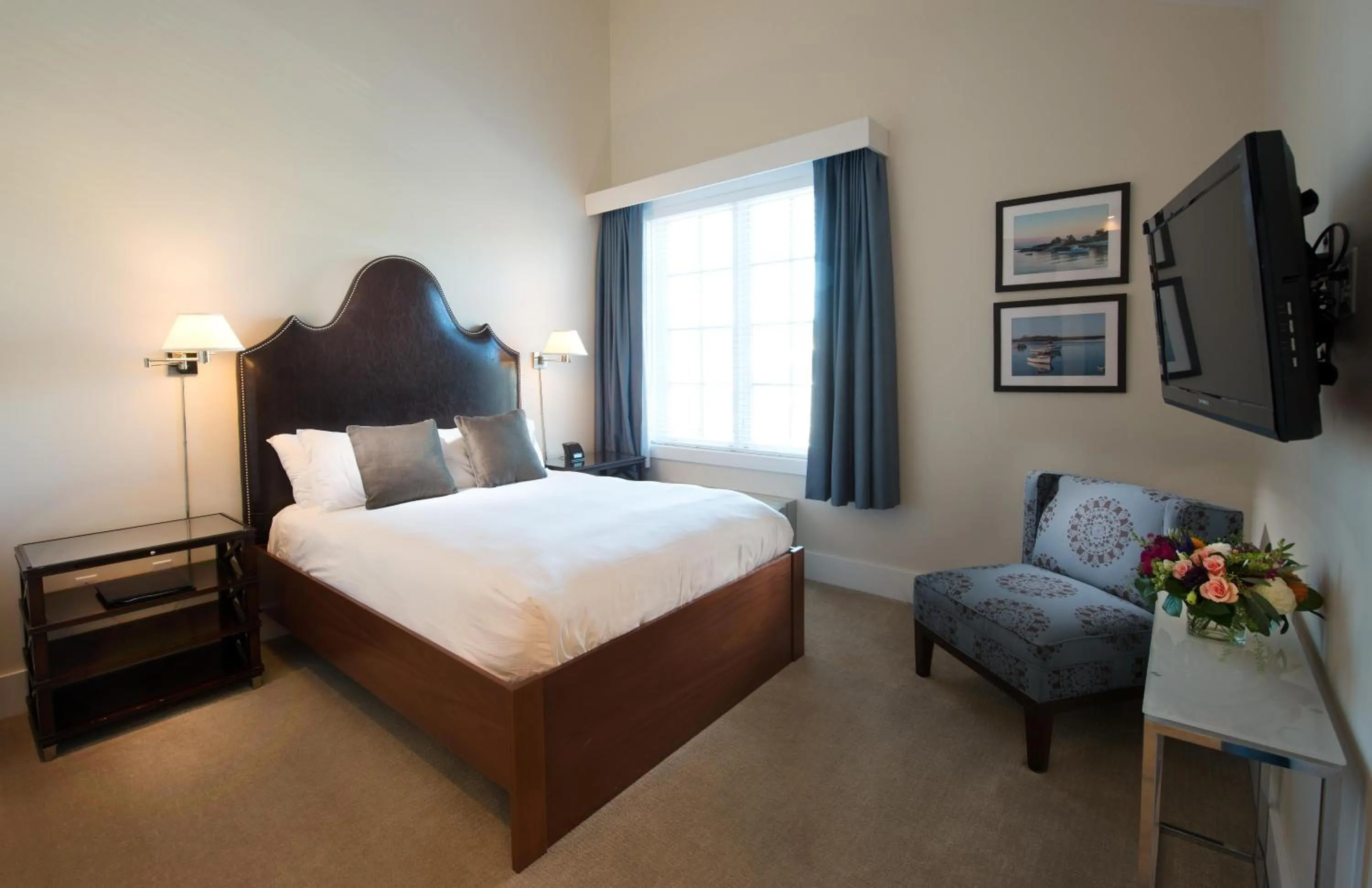 Bedroom, Bed in The Boathouse