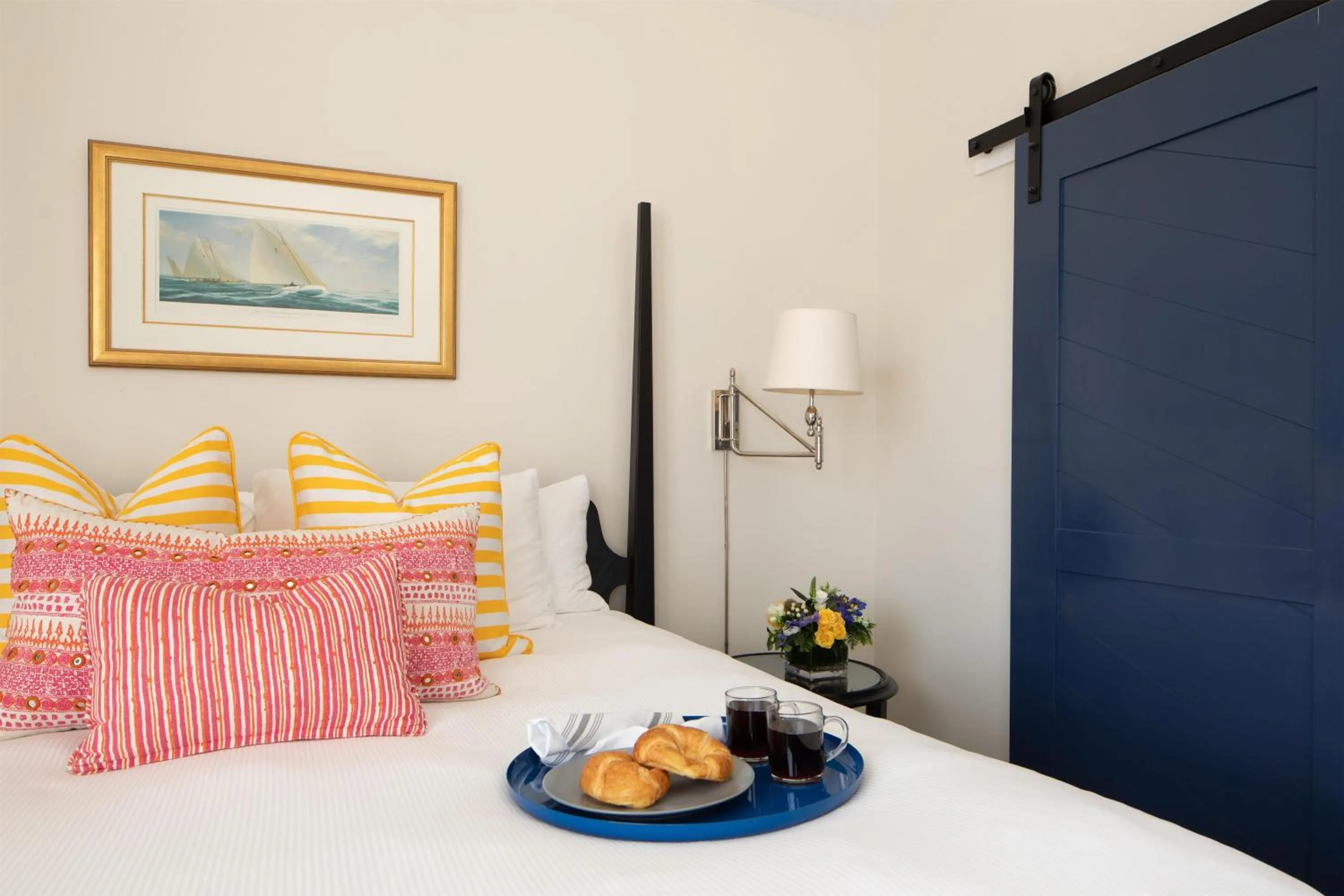 Bedroom, Bed in The Boathouse