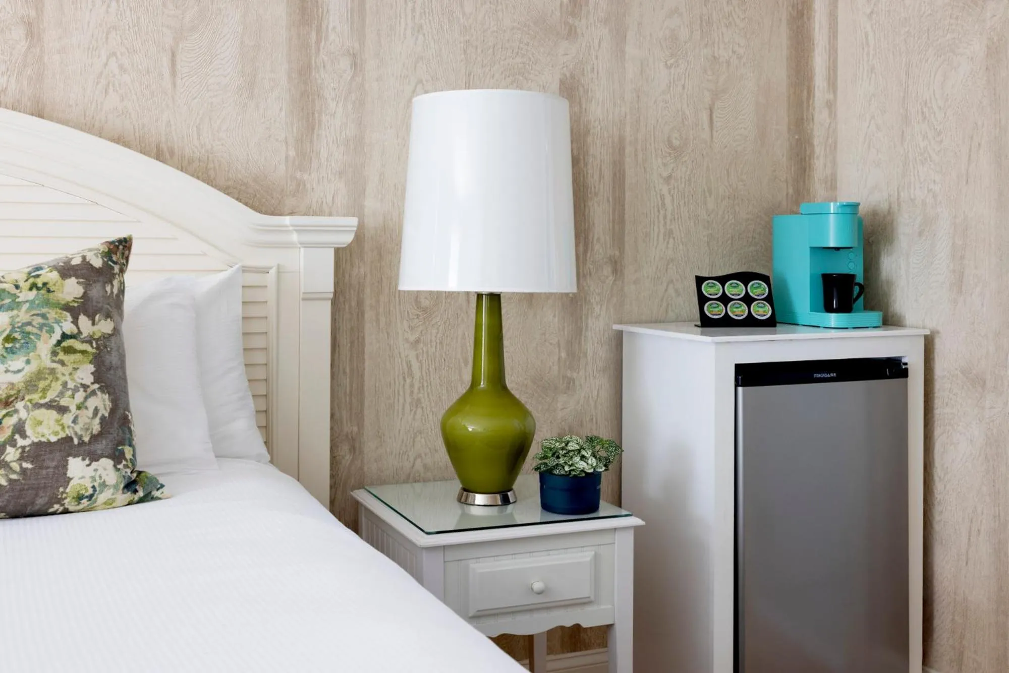 Bedroom, Bed in The Boathouse