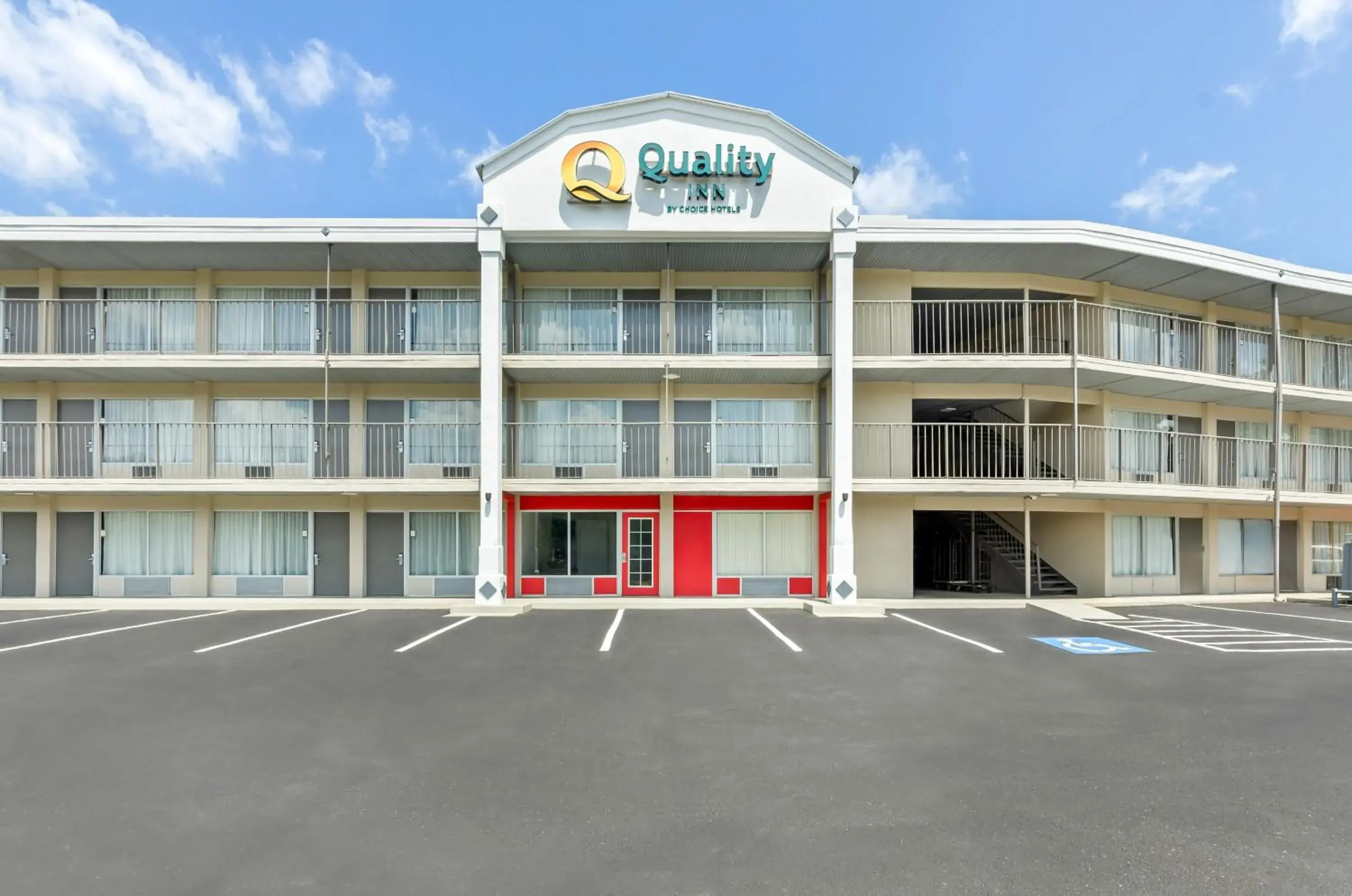 Property building in Quality Inn Lexington Property building in Quality Inn Lexington