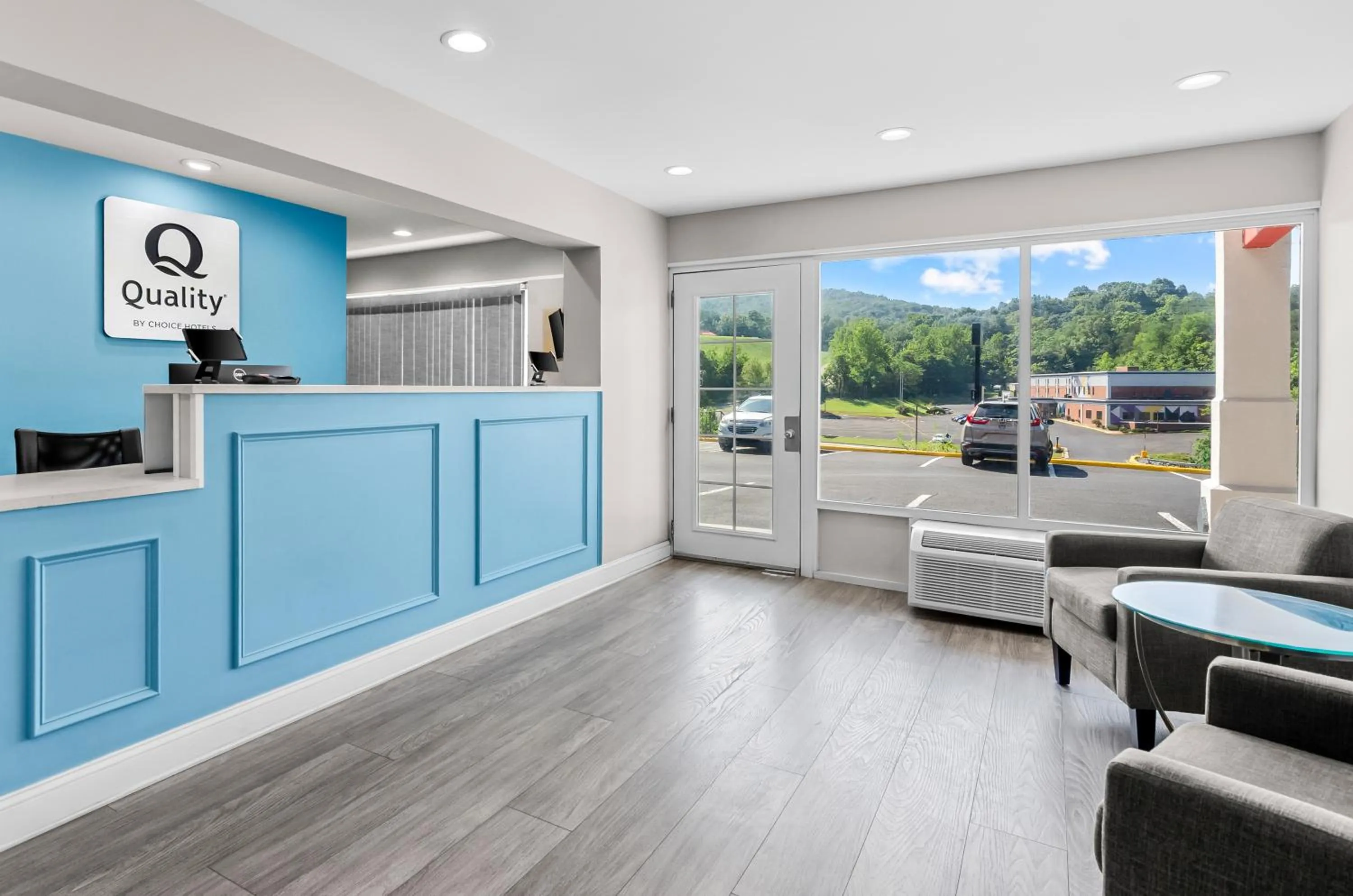 Property building in Quality Inn Lexington