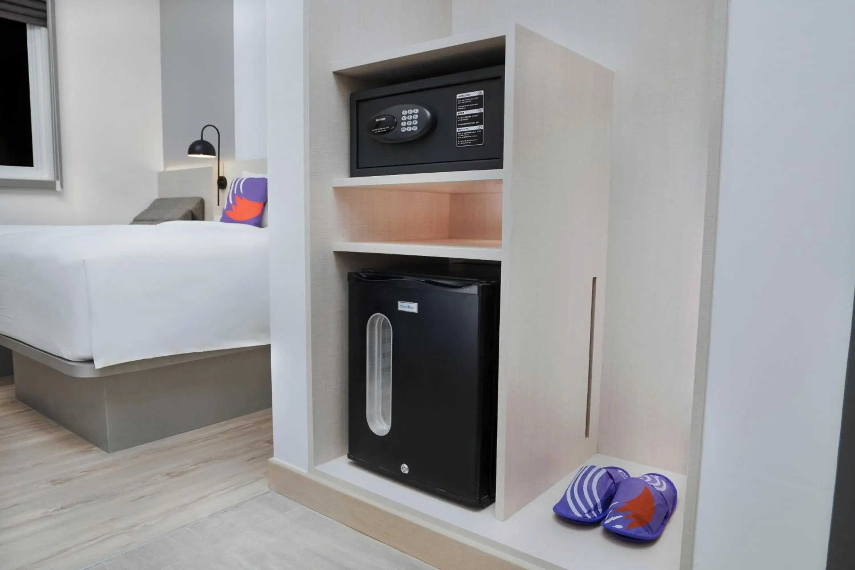 oven, Bed in FOX Lite Hotel Samarinda oven, Bed in FOX Lite Hotel Samarinda