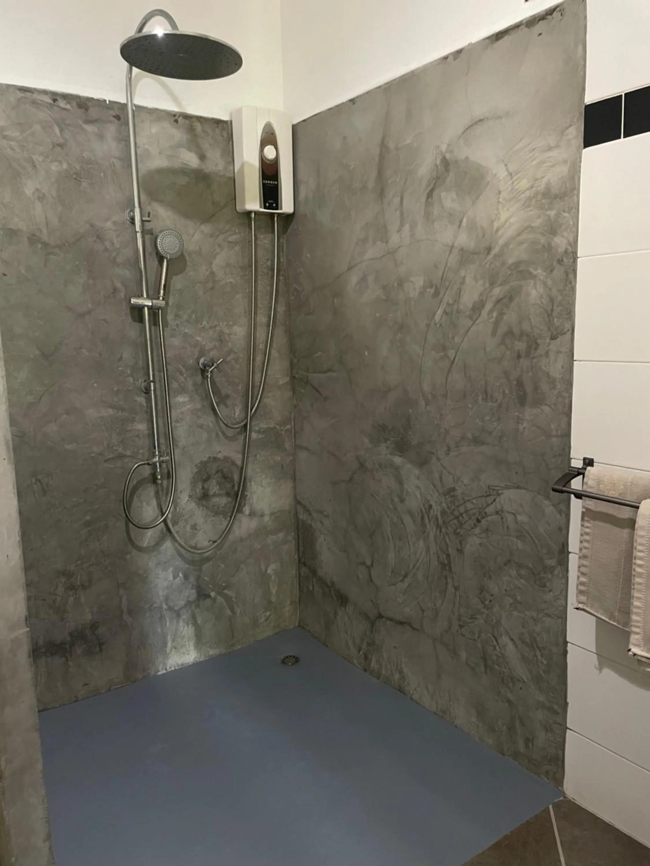 Shower in Jade cottages
