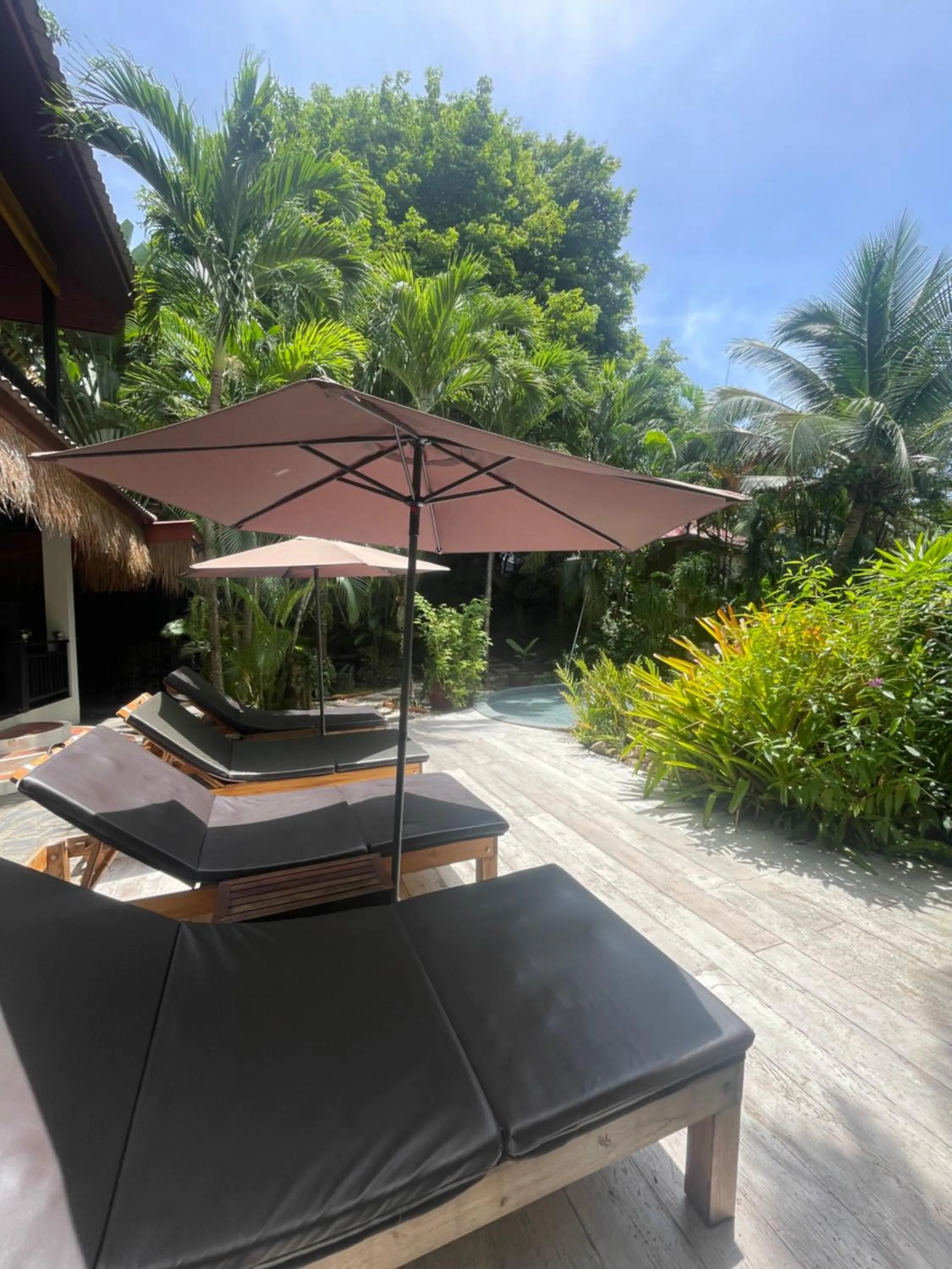 Patio in Jade cottages