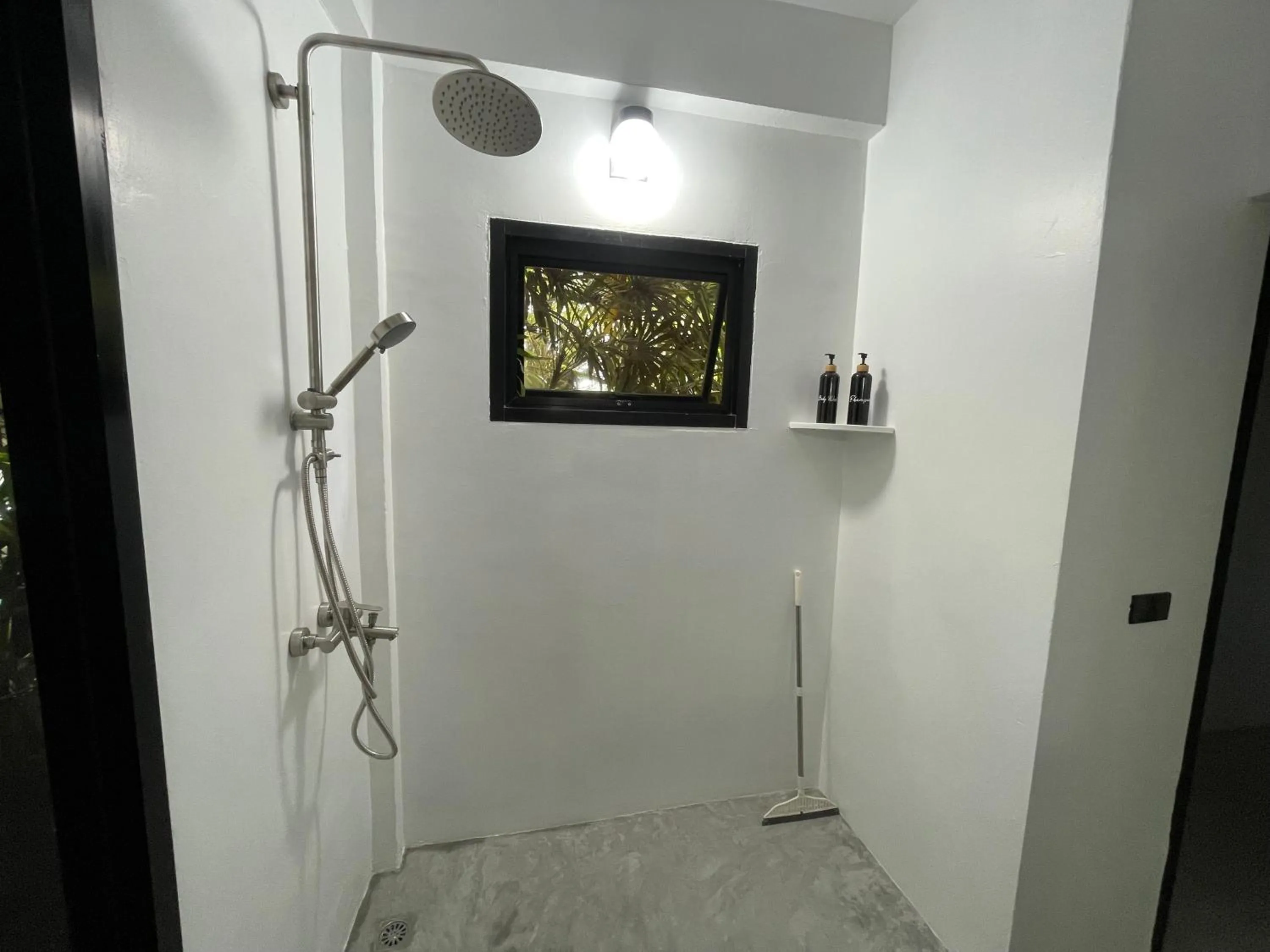 Bathroom in Jade cottages