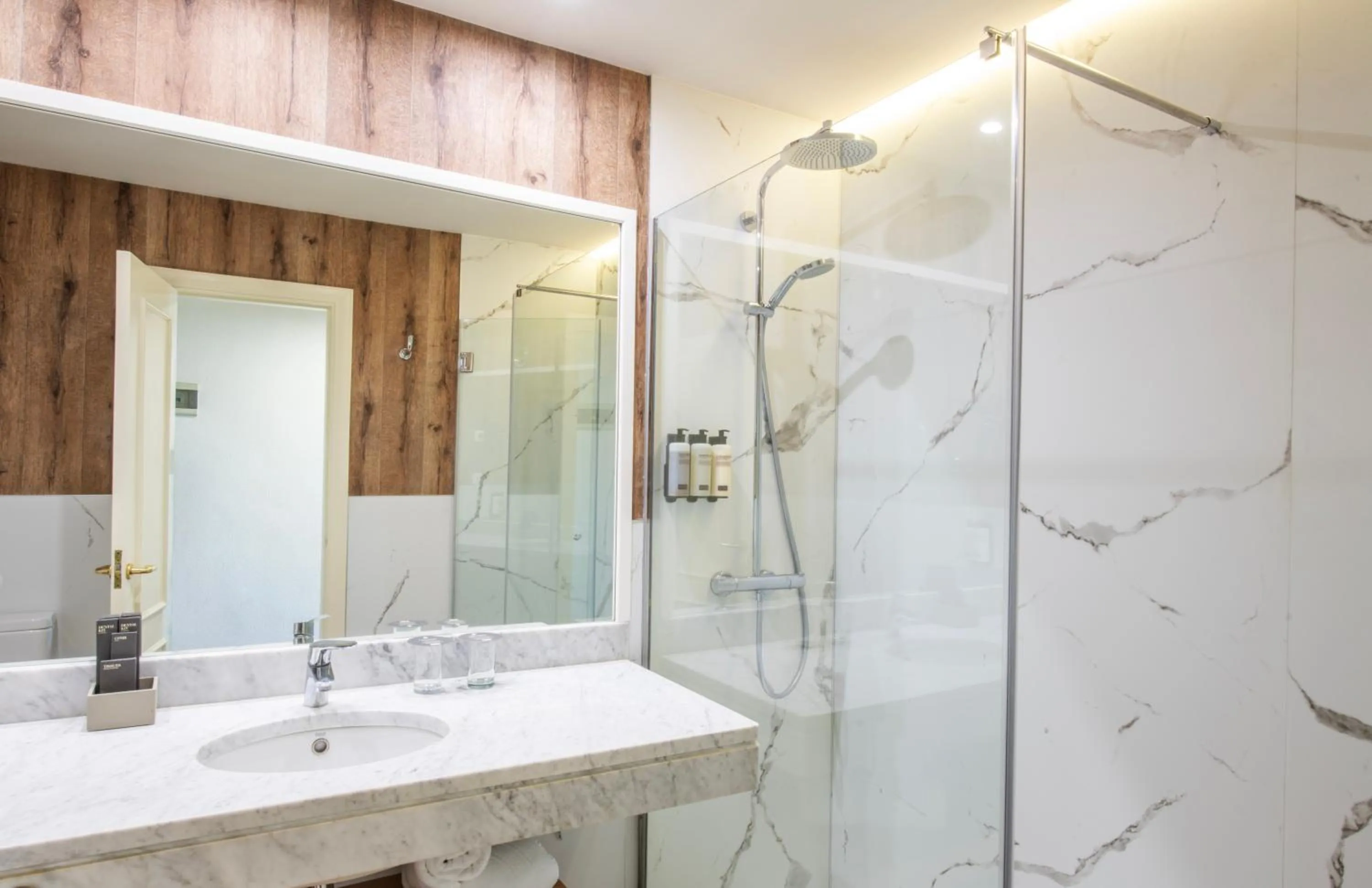 Bathroom in H10 Taburiente Playa