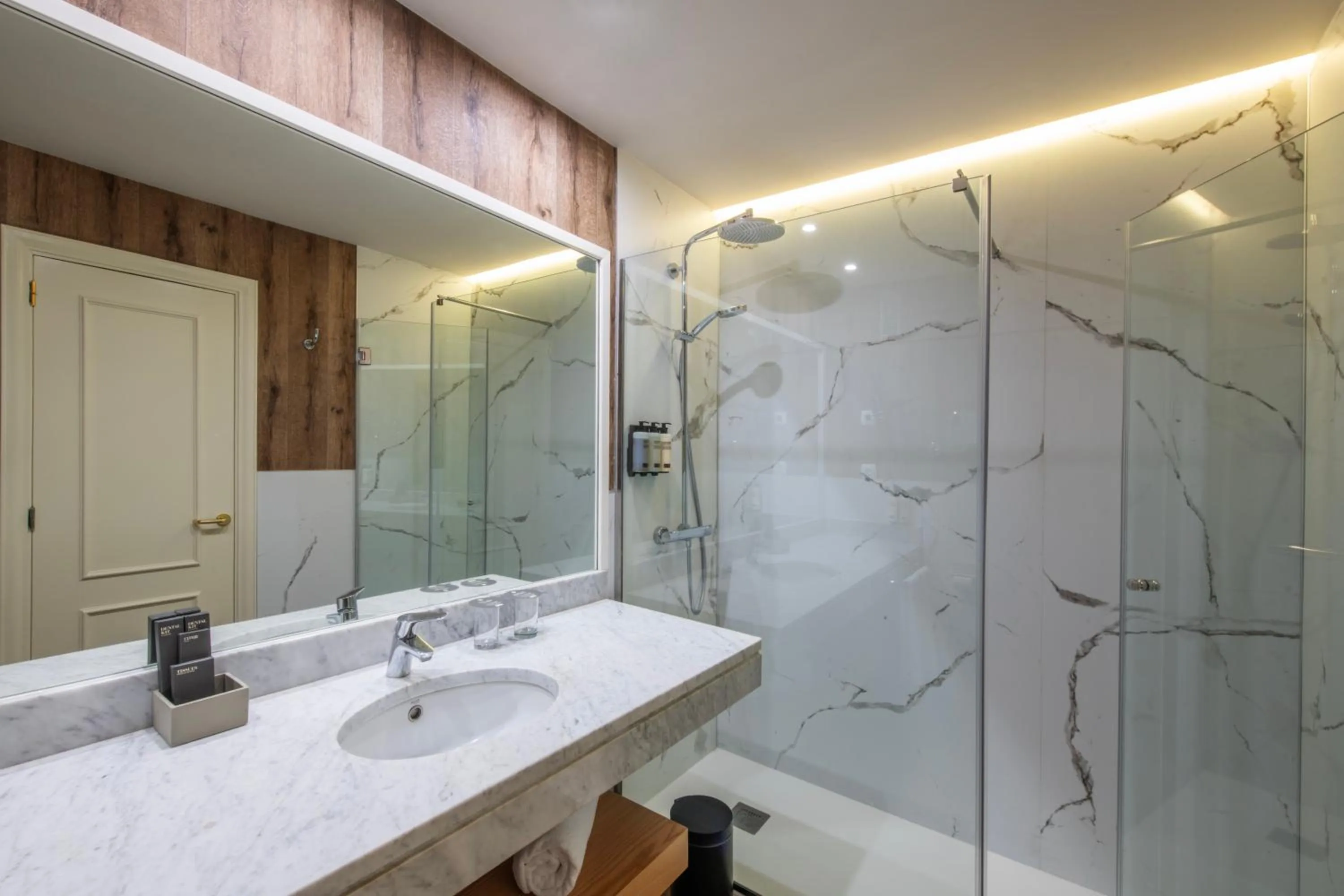 Bathroom in H10 Taburiente Playa