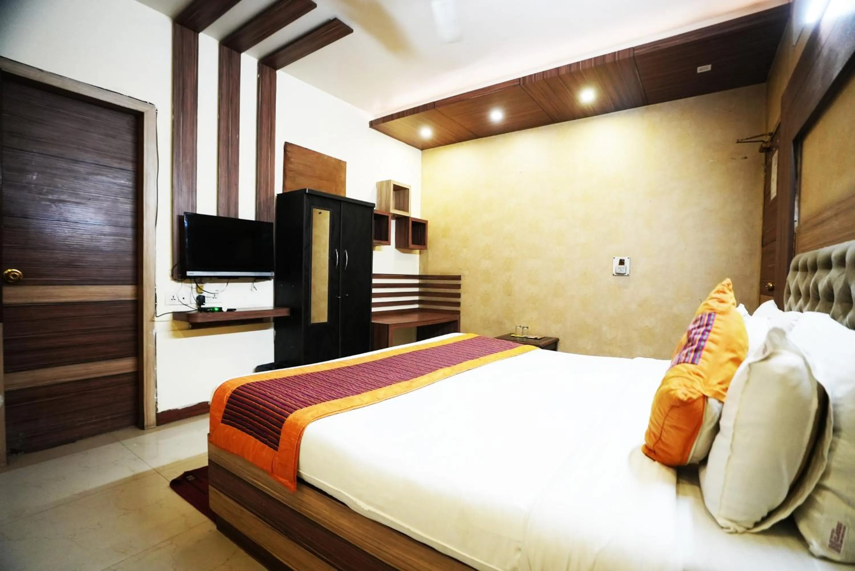 Bedroom, Bed in Hotel Classic Karol Bagh