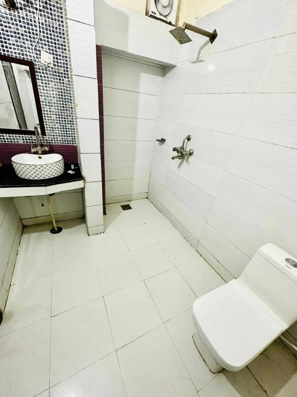 Bathroom in WEST COTTAS HOTEL -- Couples, Family, Corporate Favorite in Heart of Jalandhar