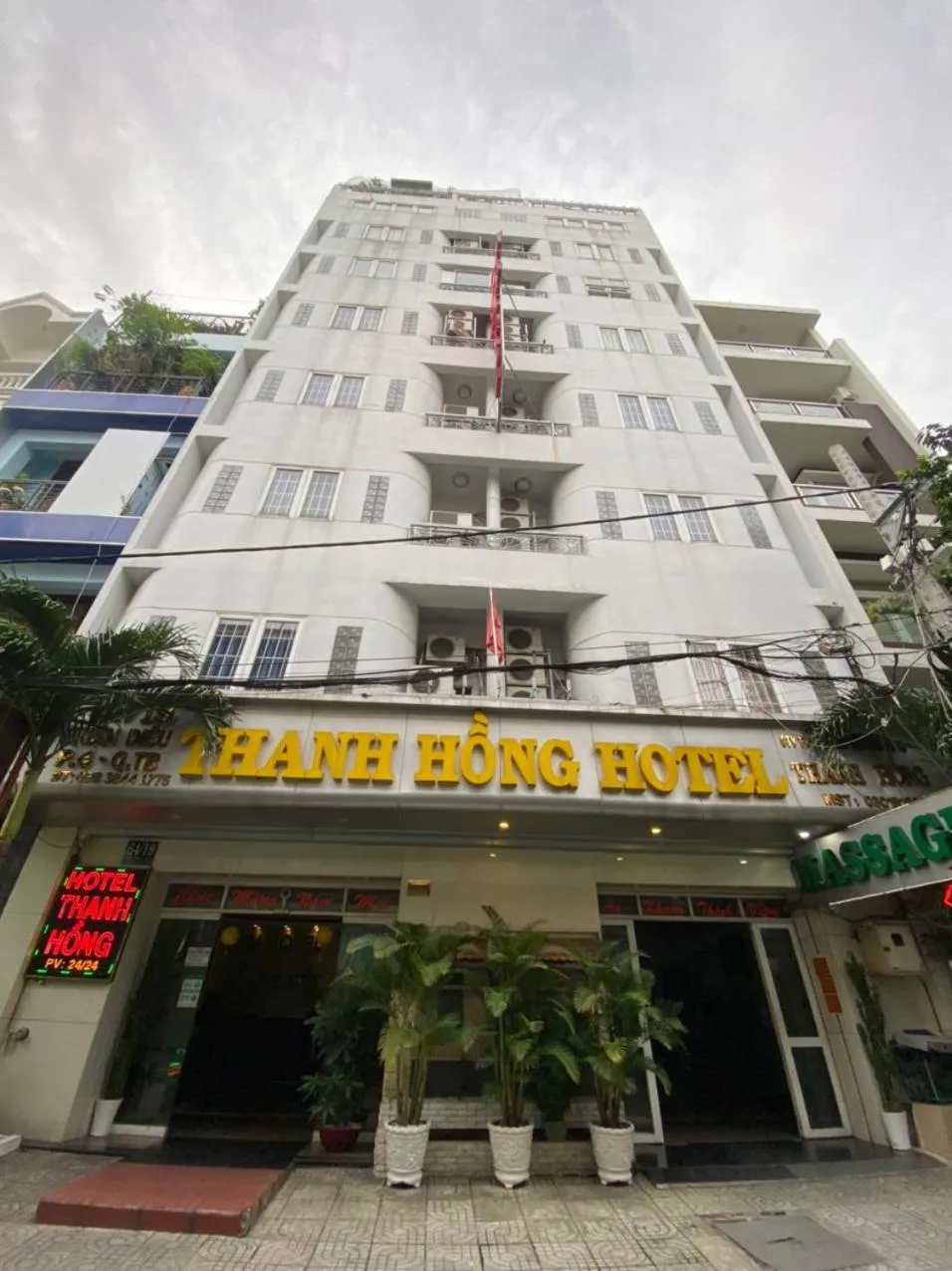 Property building in Khách Sạn Thanh Hồng