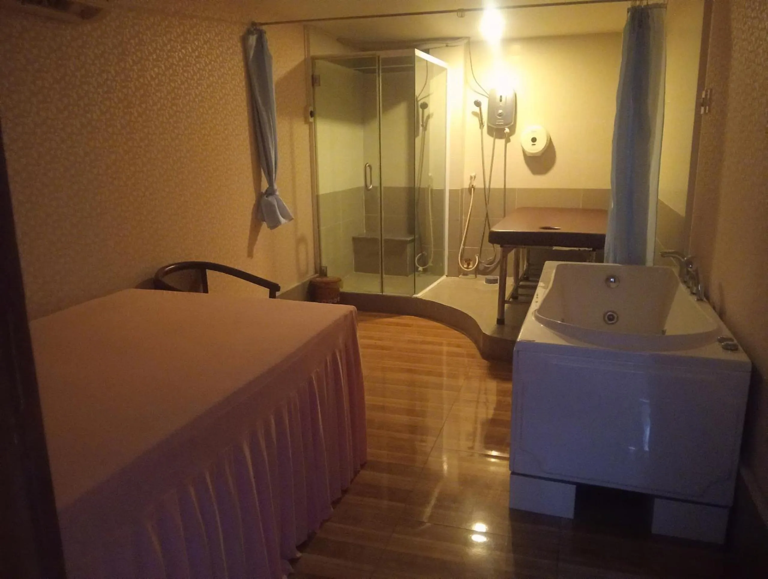 Khách Sạn Thanh Hồng