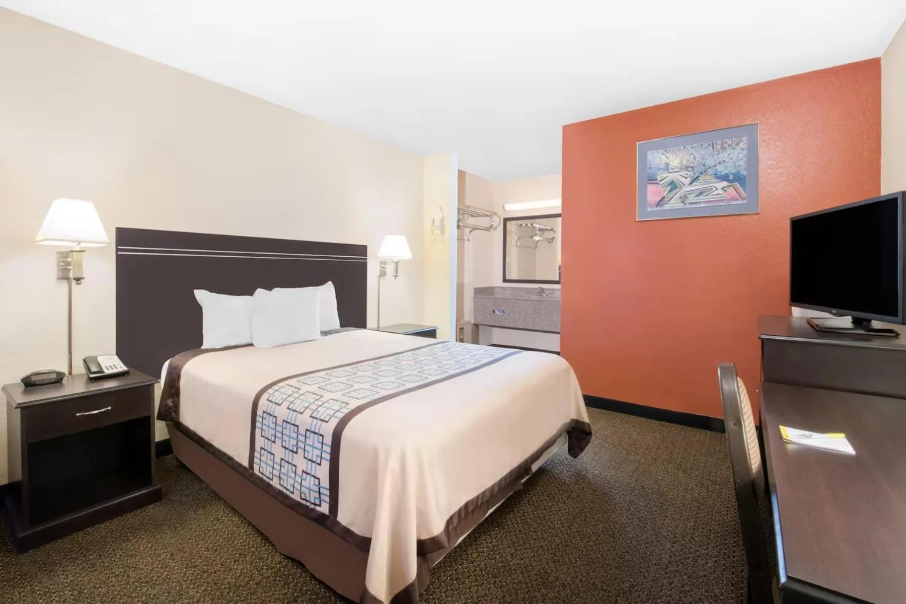 Bedroom, Bed in Americas Best Value Inn Hobbs