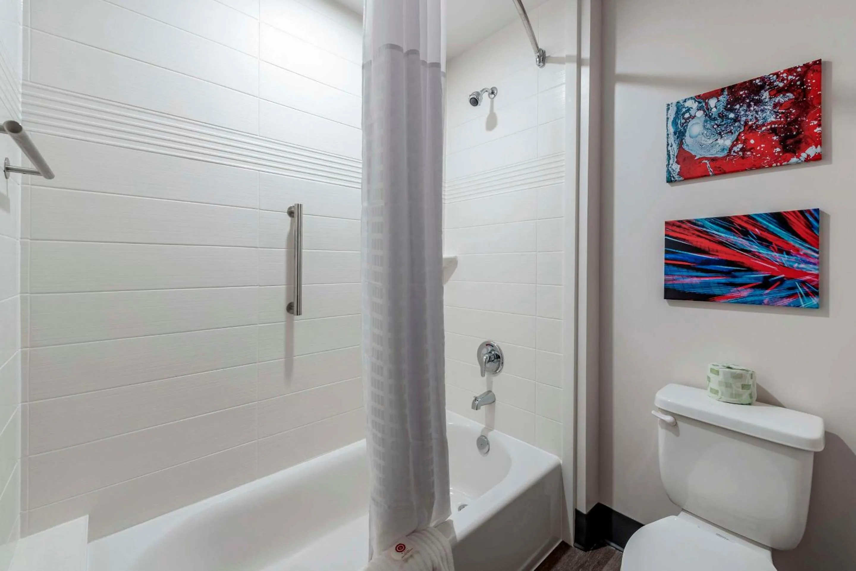 Bedroom in Comfort Suites Colorado Springs East - Medical Center Area