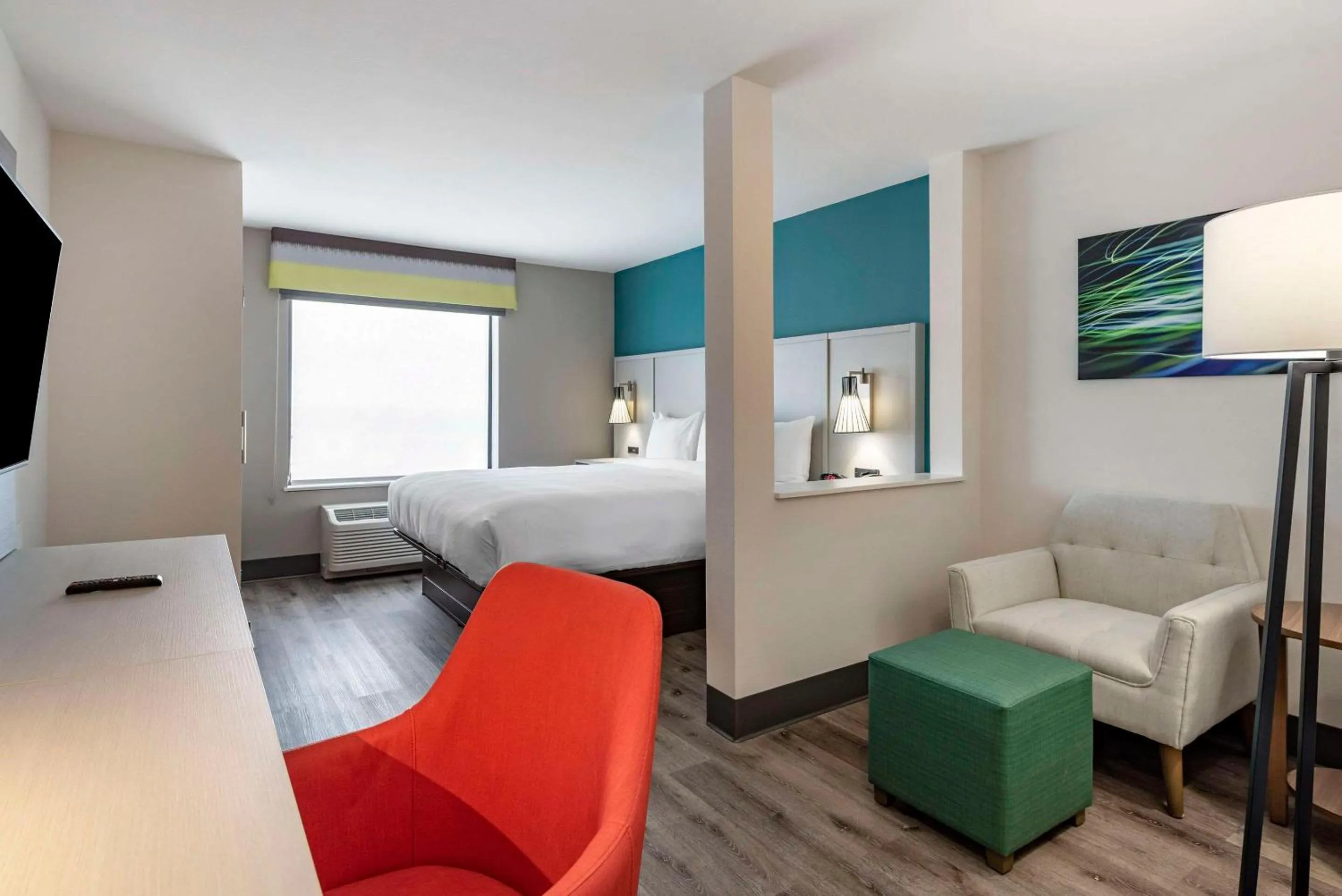 Bedroom, Bed in Comfort Suites Colorado Springs East - Medical Center Area