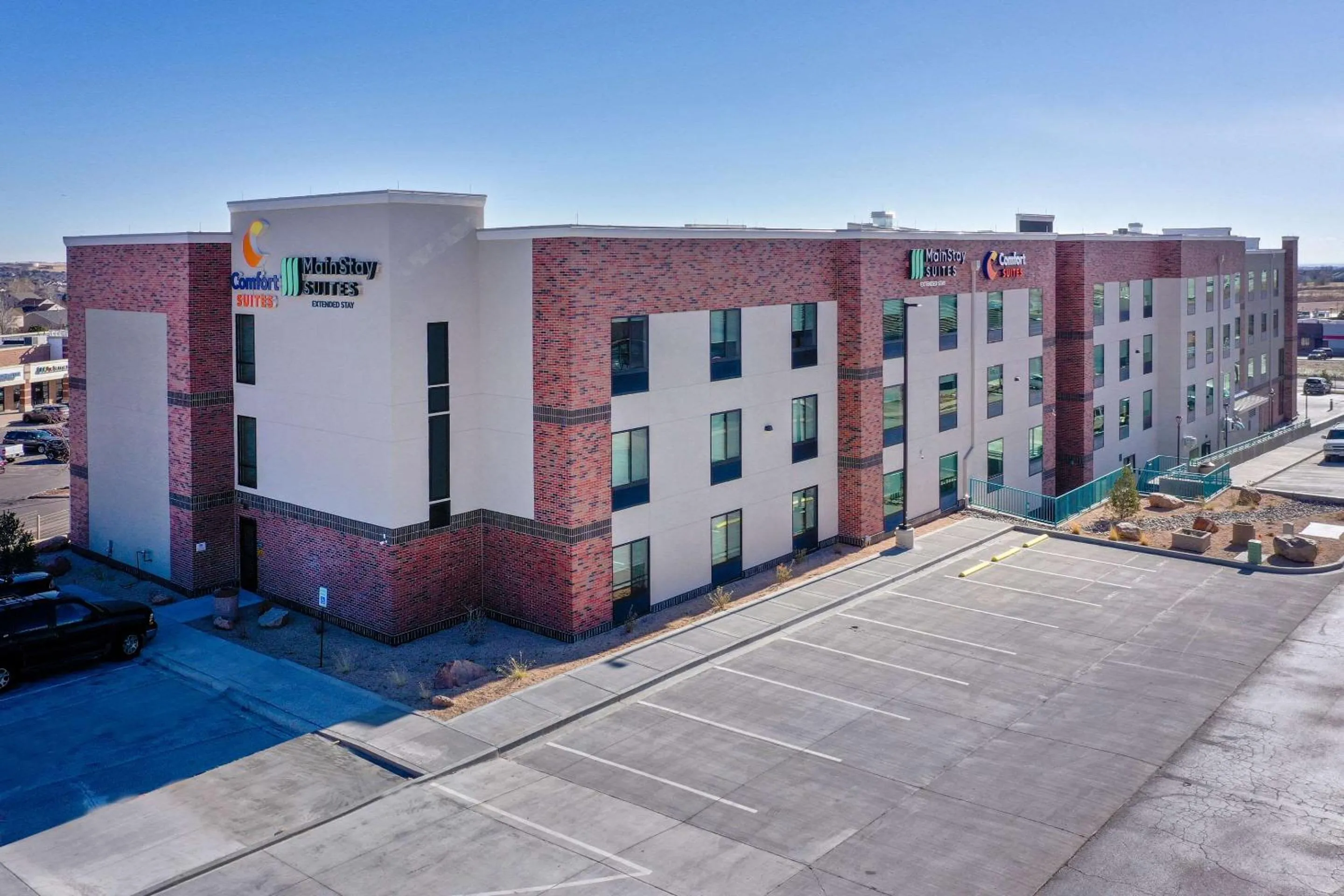 Property building in Comfort Suites Colorado Springs East - Medical Center Area