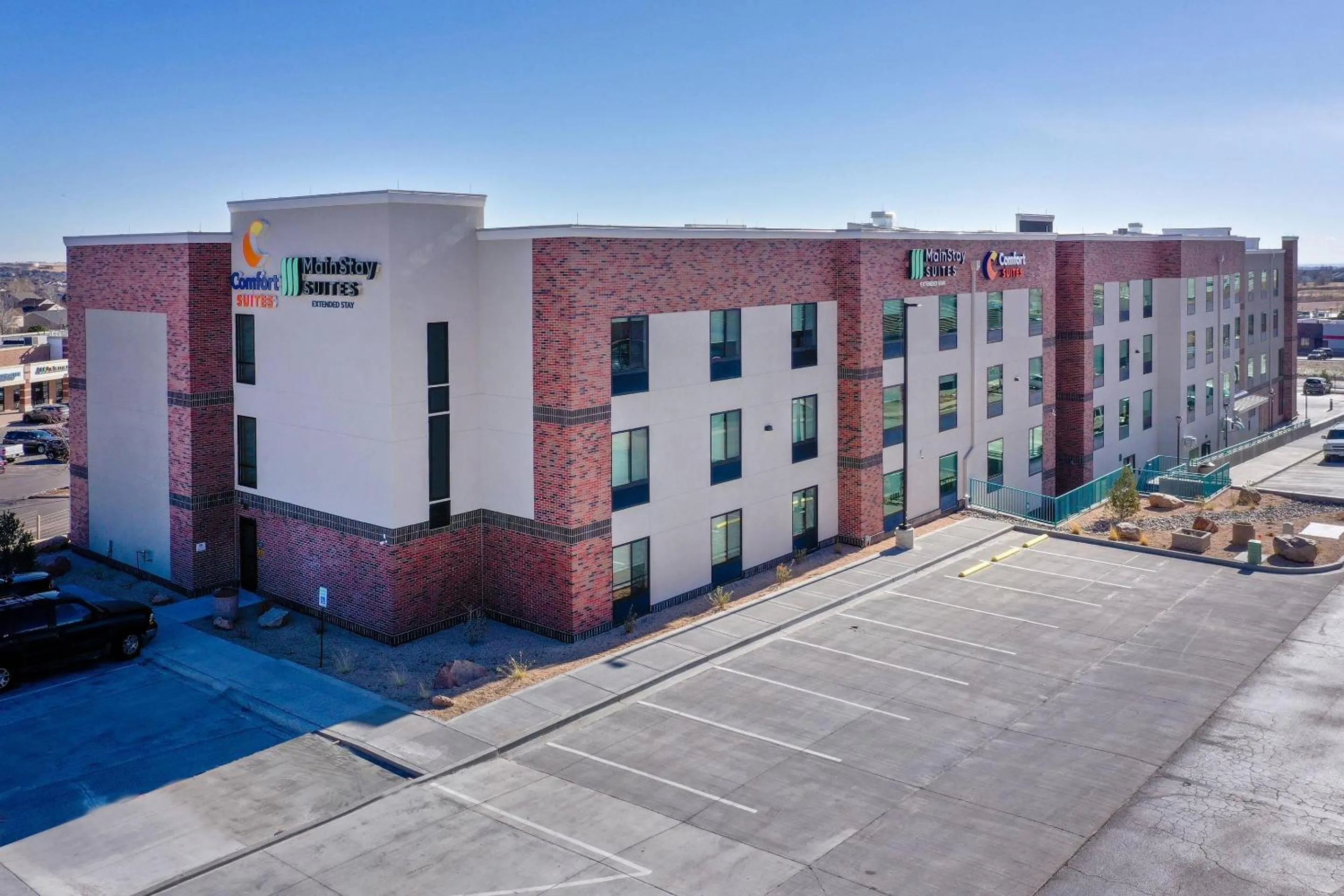 Property building in Comfort Suites Colorado Springs East - Medical Center Area