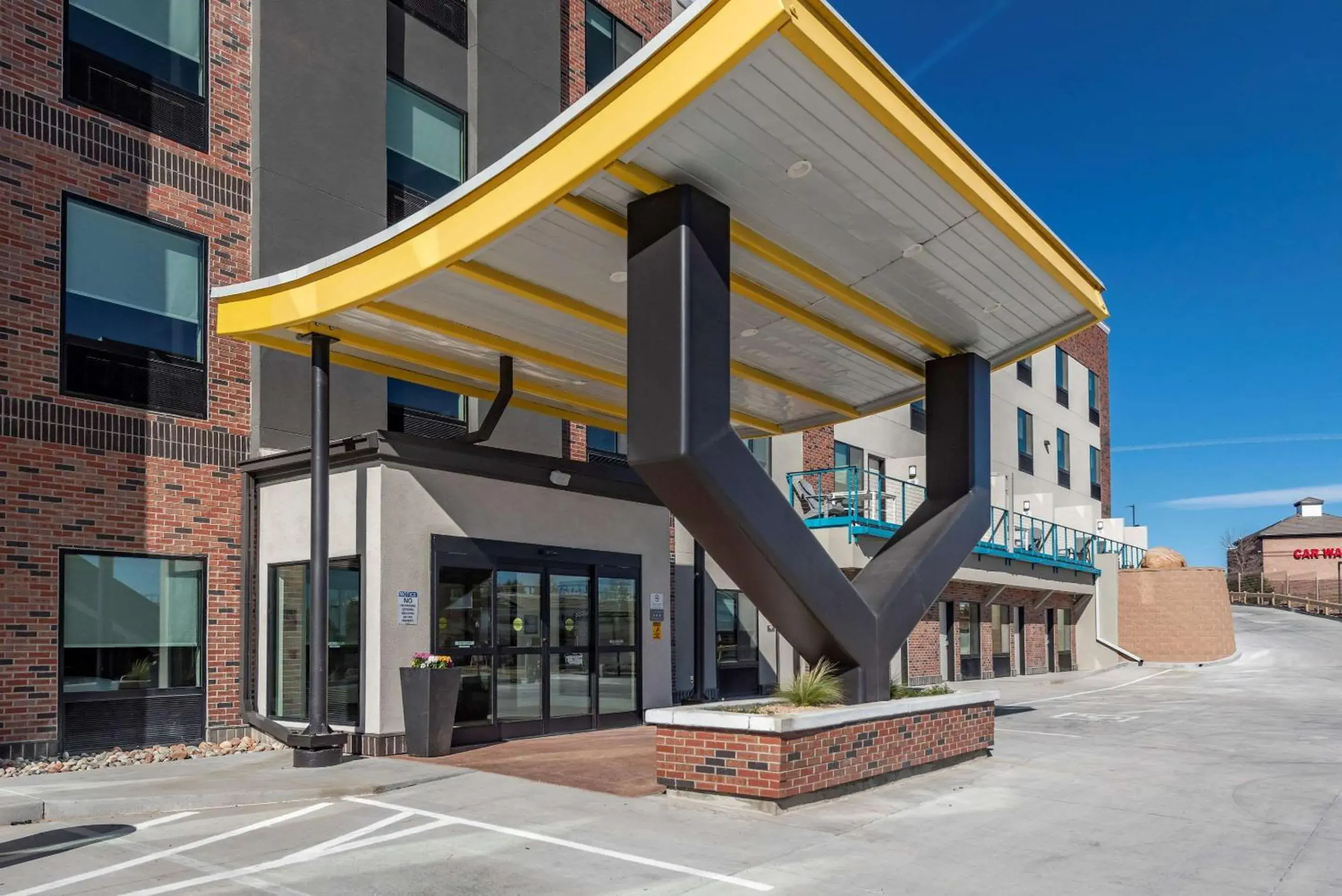 Property building in MainStay Suites Colorado Springs East - Medical Center Area Property building in MainStay Suites Colorado Springs East - Medical Center Area