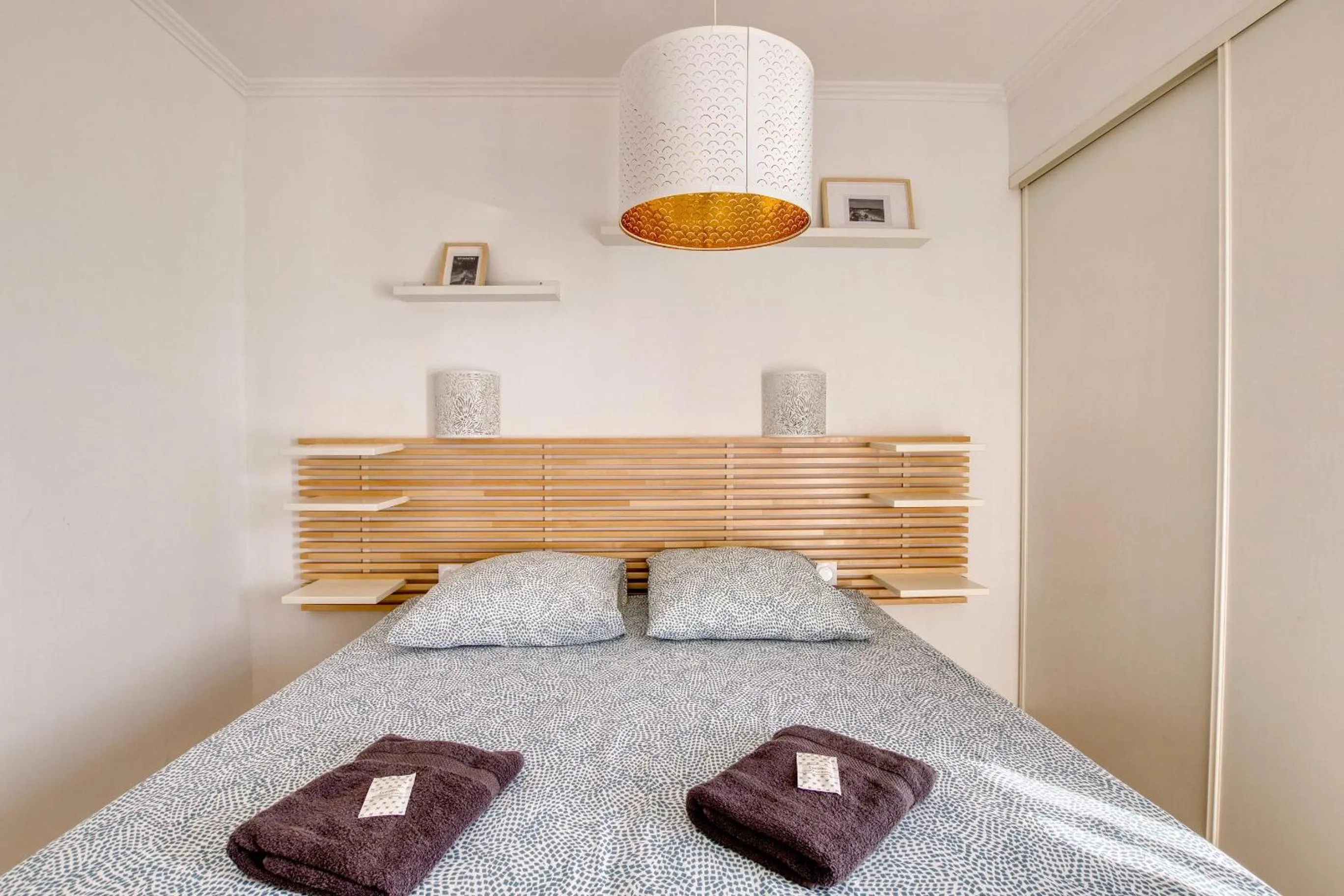 Bedroom, Bed in Appartement Luxueux "Le Panorama" - by Résidence La Fontaine