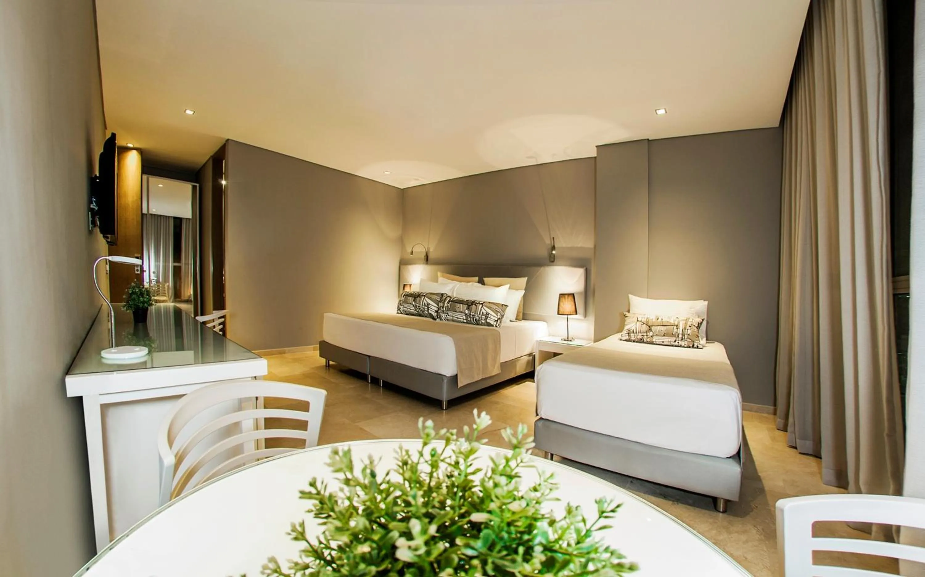 Photo of the whole room, Bed in Oz Hotel Cartagena