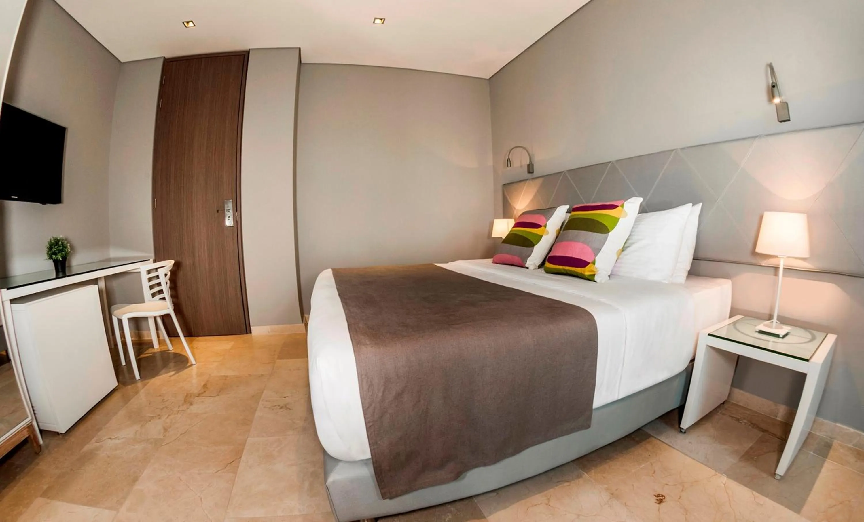 Photo of the whole room, Bed in Oz Hotel Cartagena