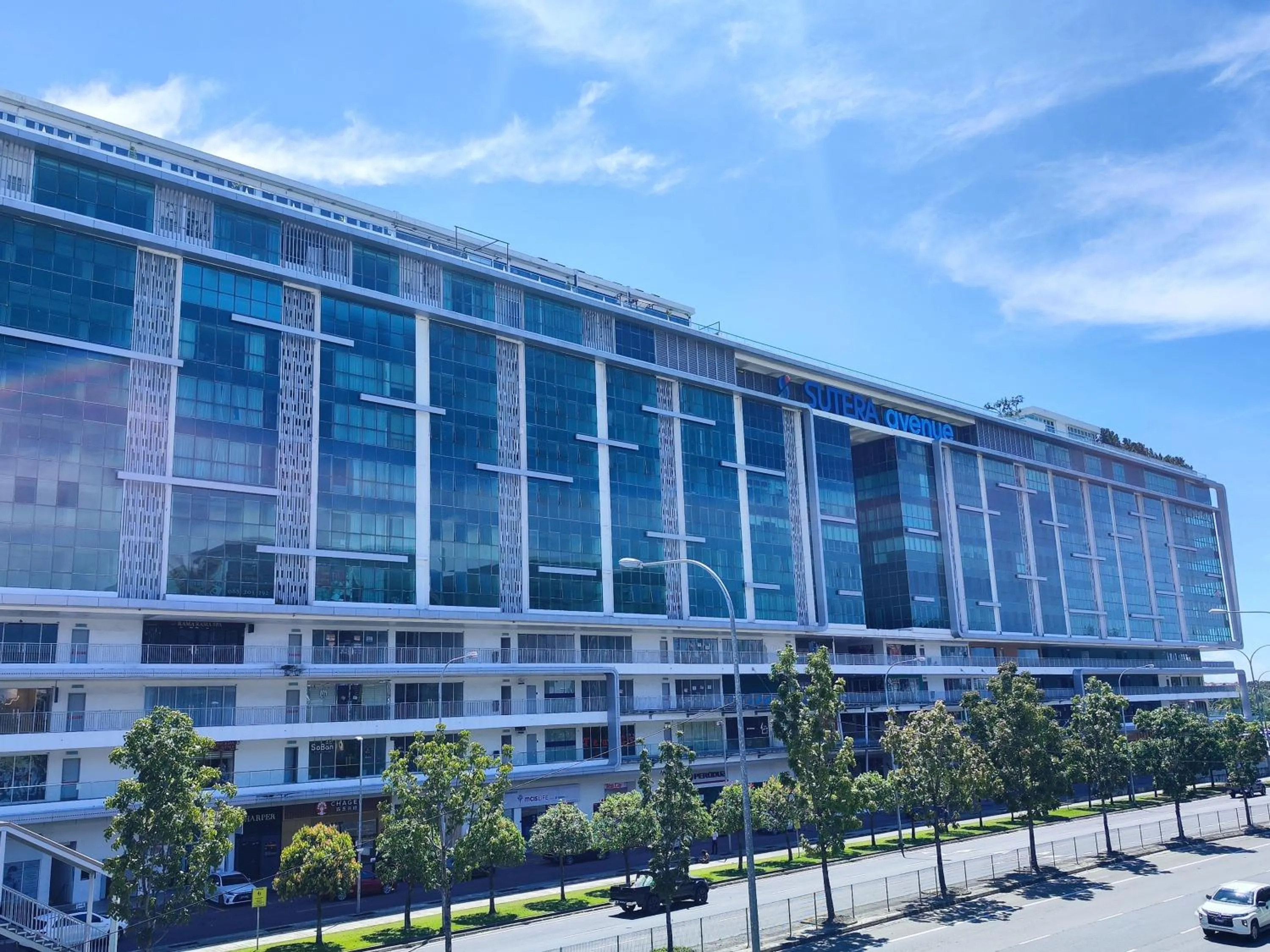 Relaxious Homestay with Infinity Pool Sutera Avenue, Kota Kinabalu