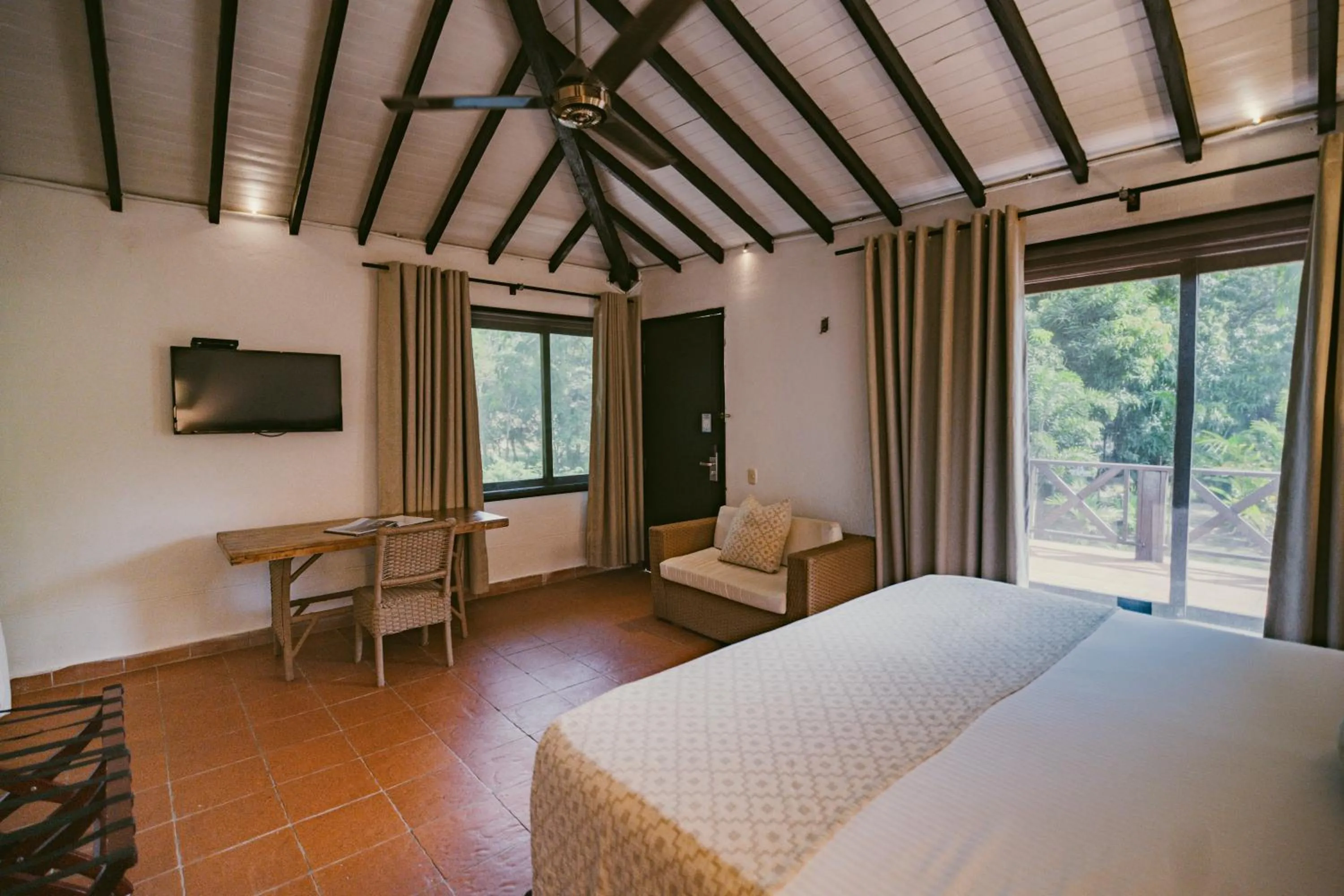 Photo of the whole room, Bed in Kantawa Hotel & Spa