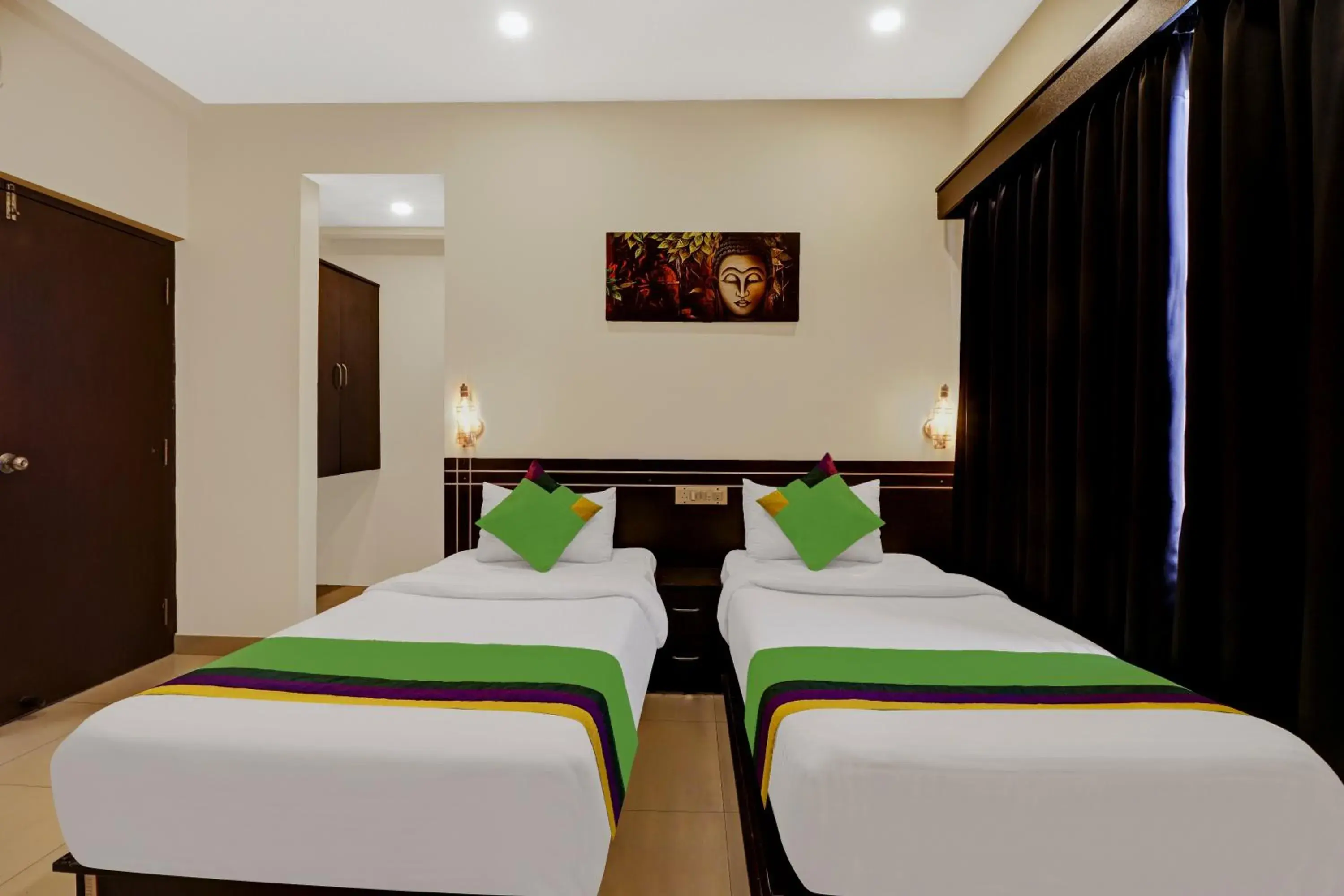 Bedroom, Bed in Treebo Blueberry Inn Bedroom, Bed in Treebo Blueberry Inn