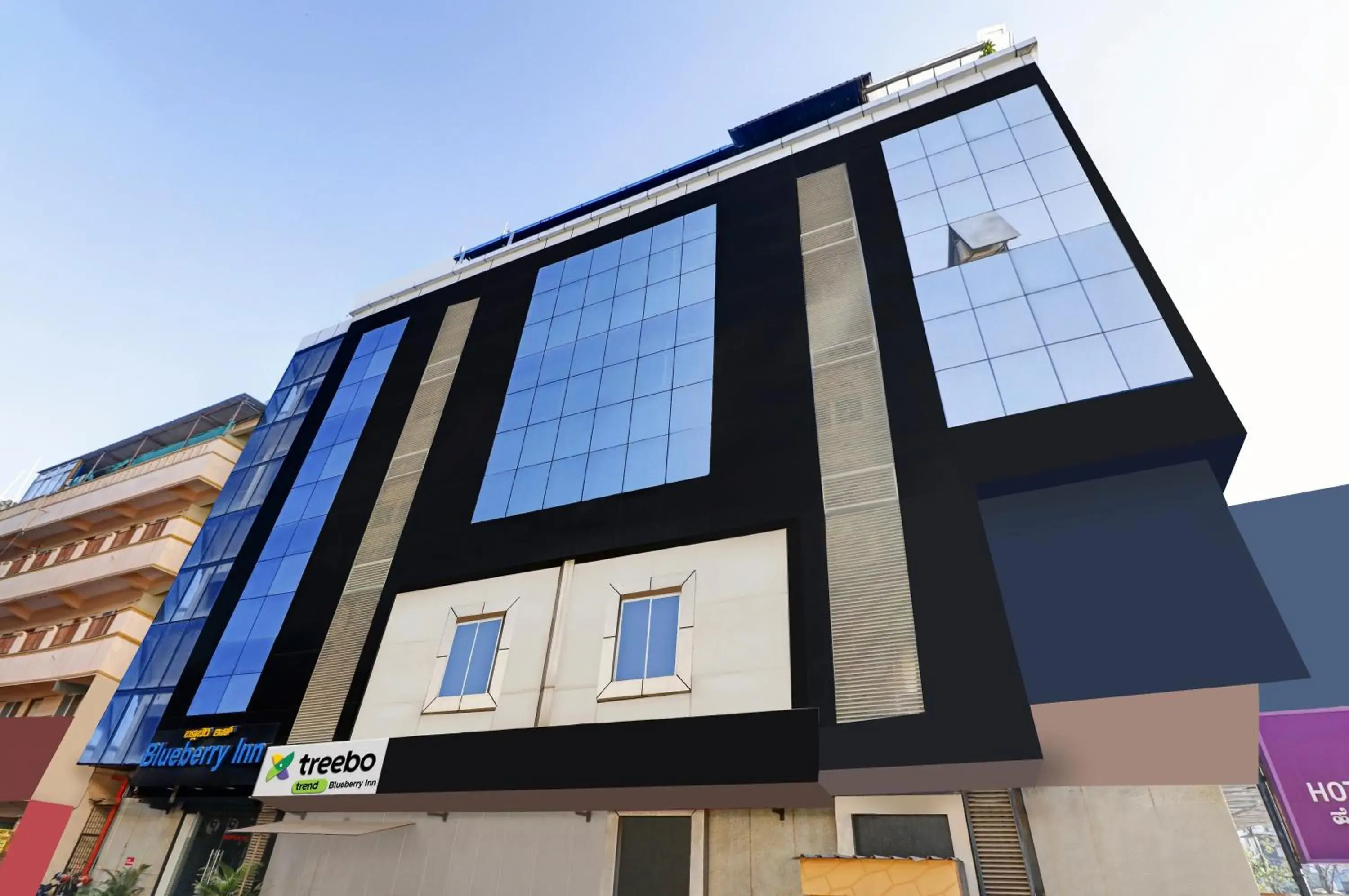 Property building in Treebo Blueberry Inn Property building in Treebo Blueberry Inn