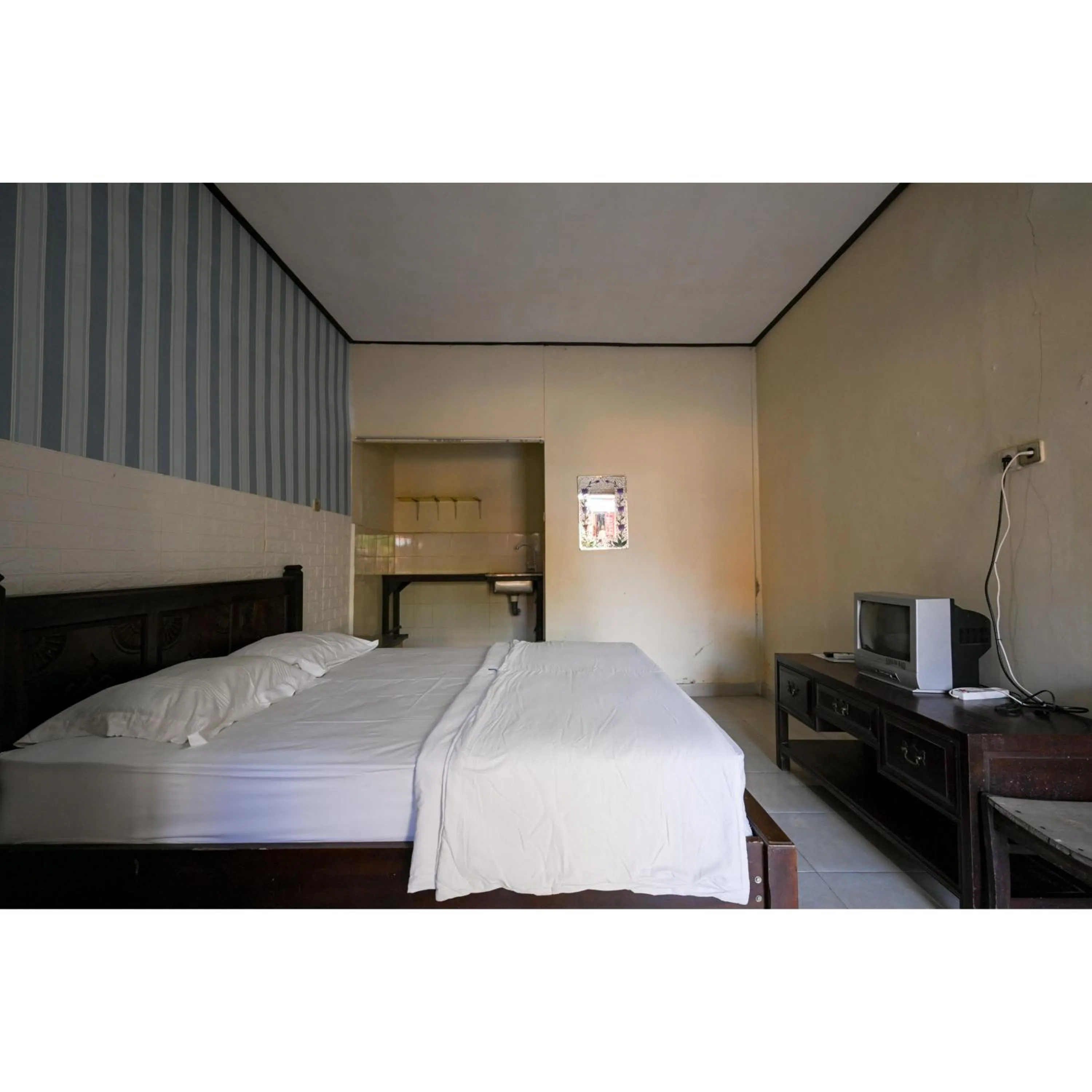 Bedroom, Bed in Pondok Syariah Denpasar Mitra RedDoorz
