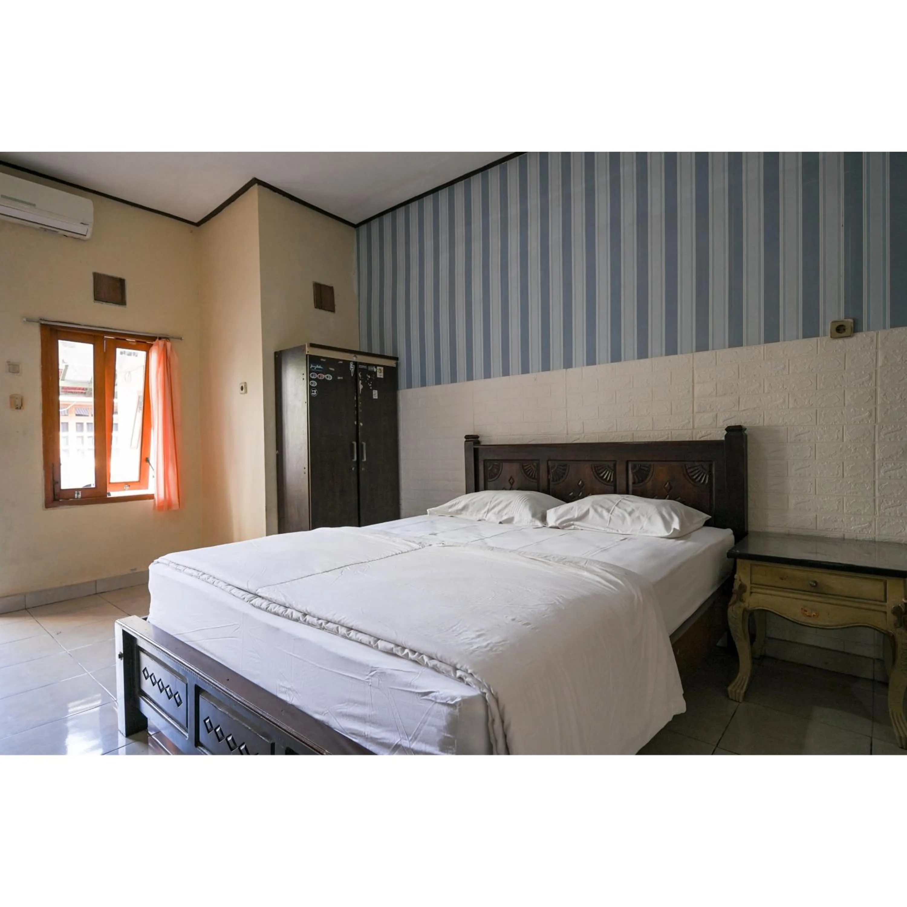 Bedroom, Bed in Pondok Syariah Denpasar Mitra RedDoorz